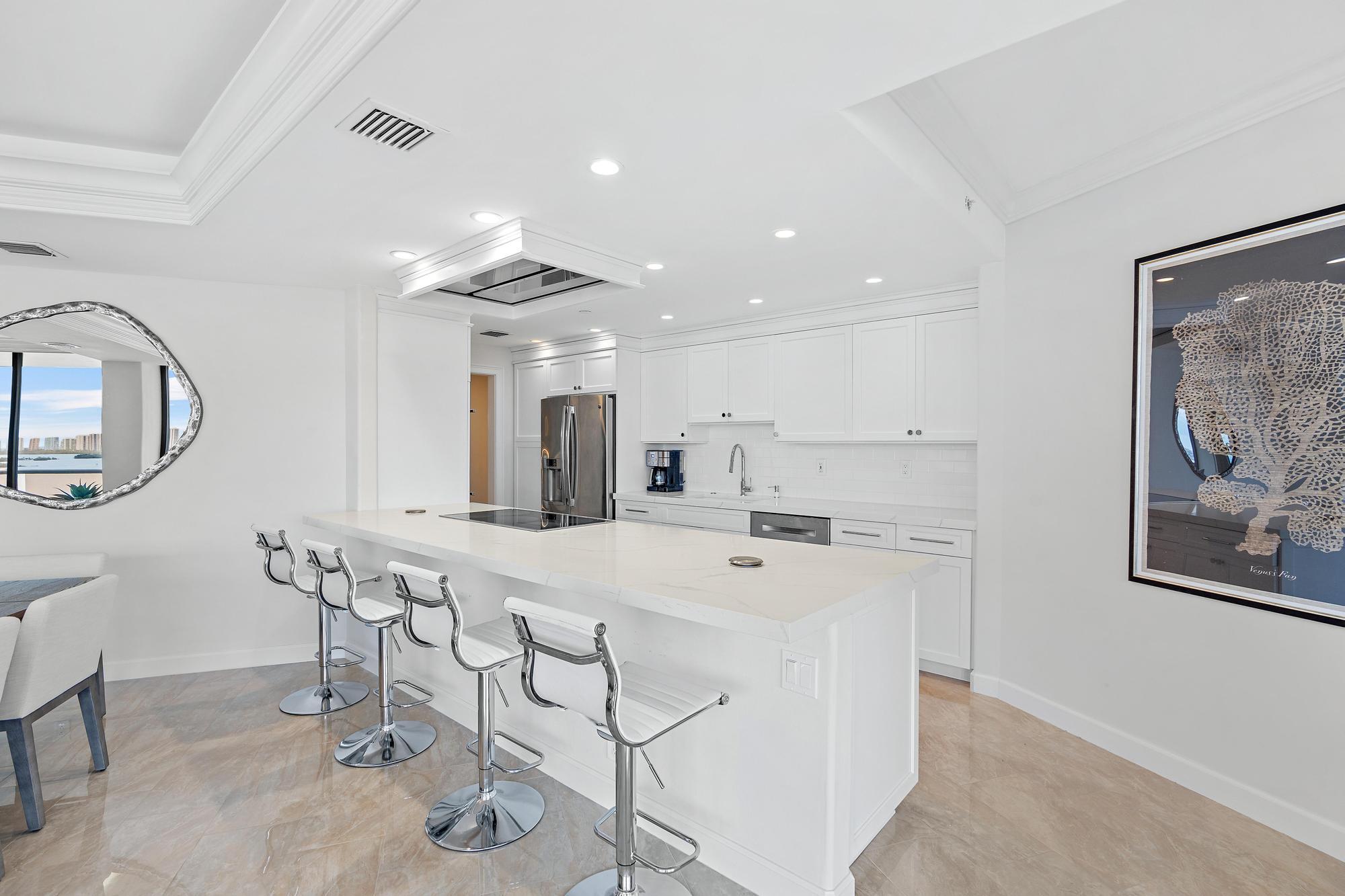 Old Port Cove - Lake Poin - Residential