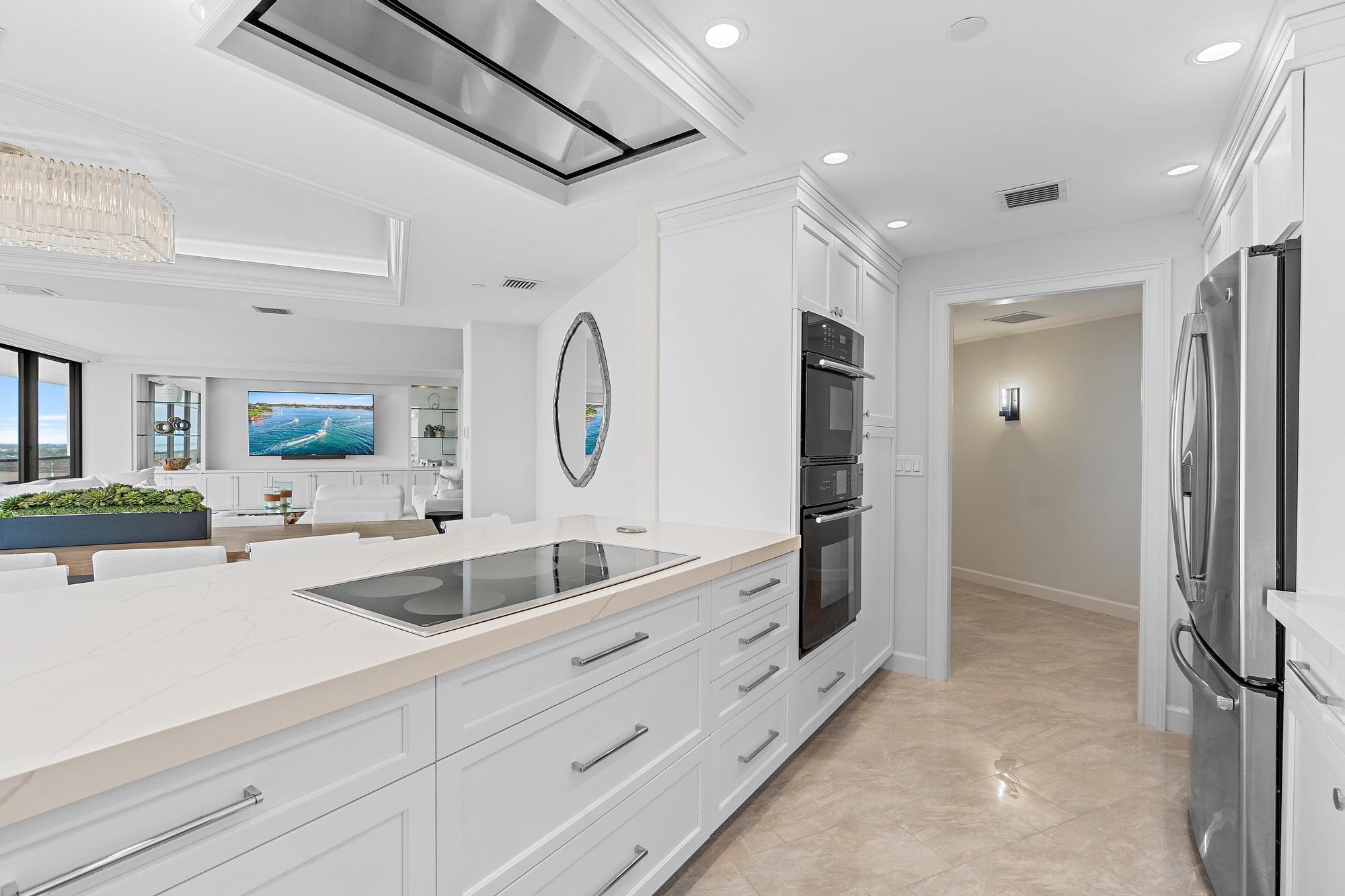 Old Port Cove - Lake Poin - Residential