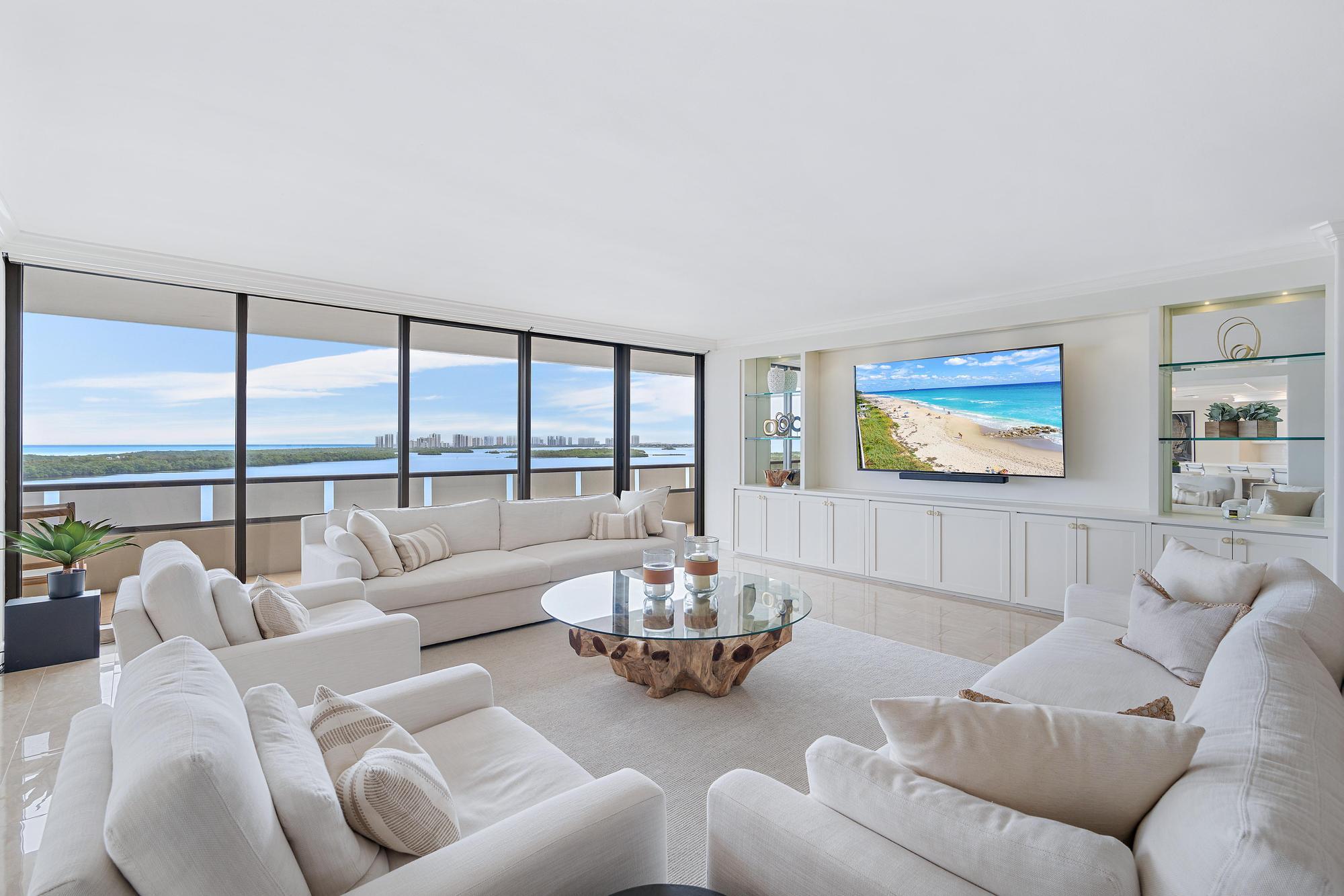 Old Port Cove - Lake Poin - Residential