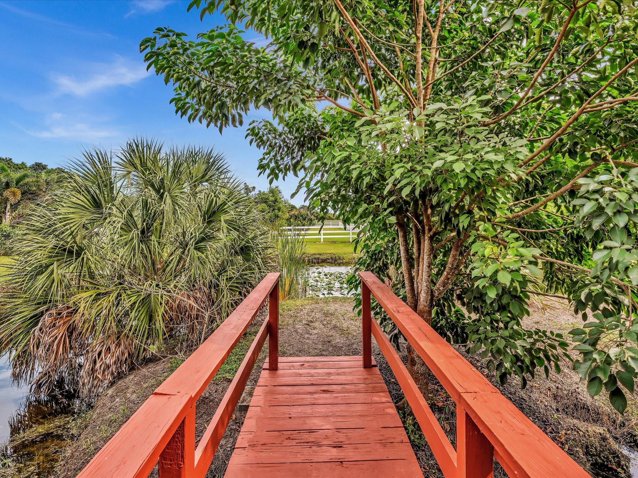 SUNSHINE RANCHES - Residential