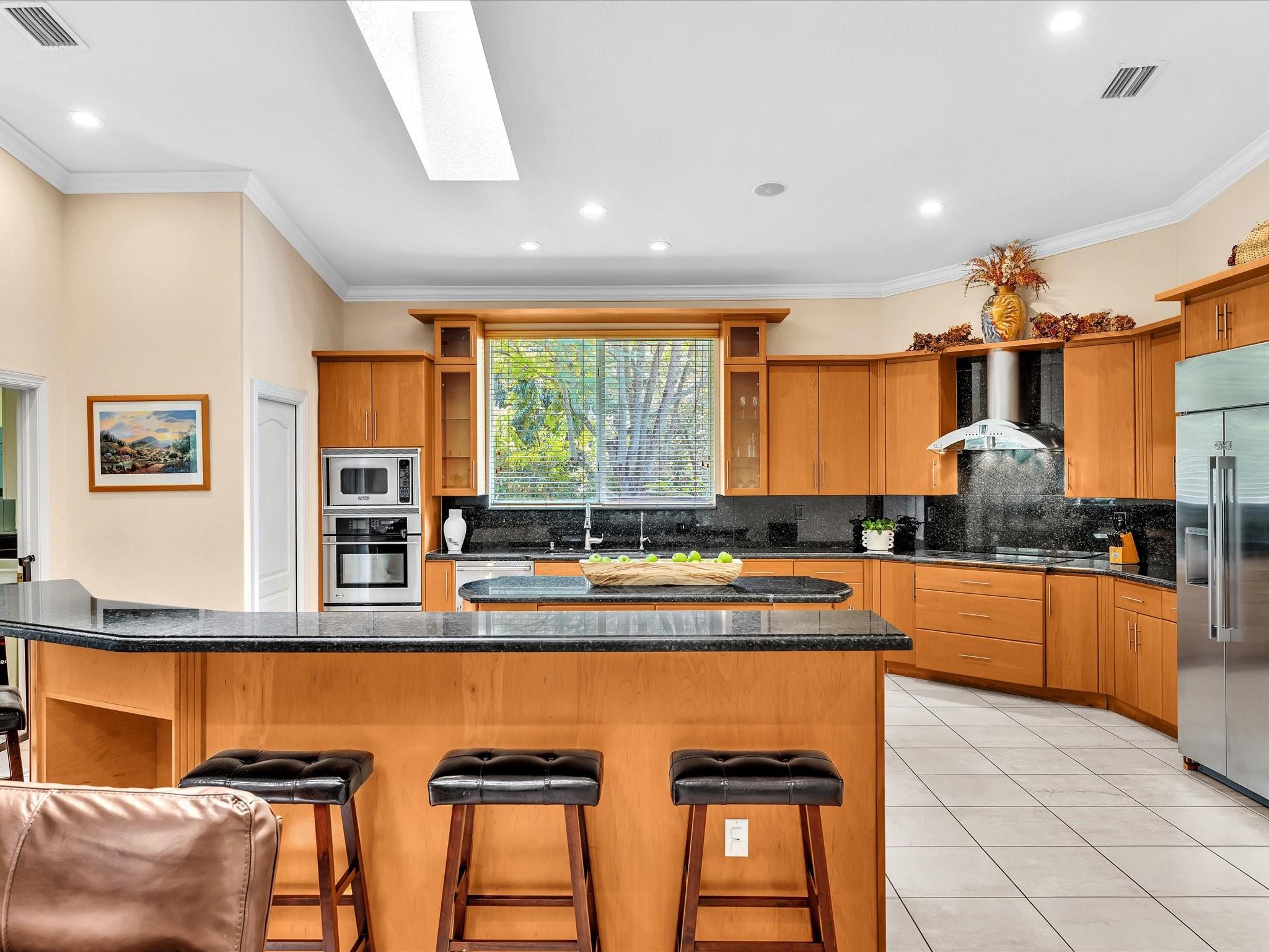 SUNSHINE RANCHES - Residential