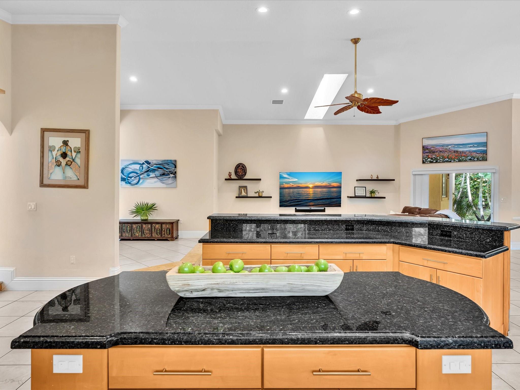 SUNSHINE RANCHES - Residential