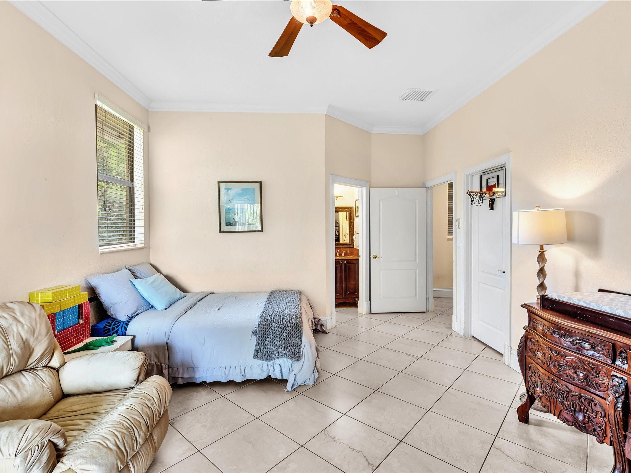 SUNSHINE RANCHES - Residential