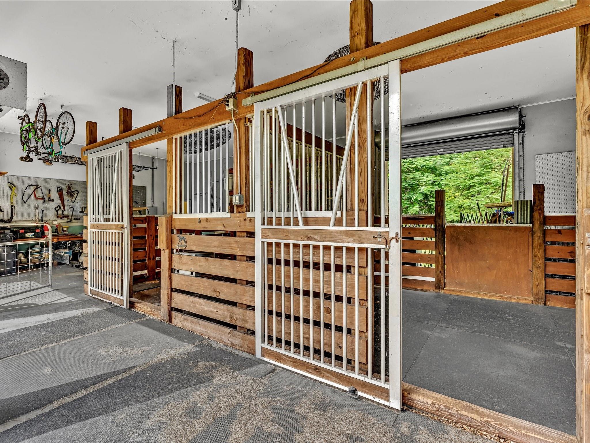 SUNSHINE RANCHES - Residential