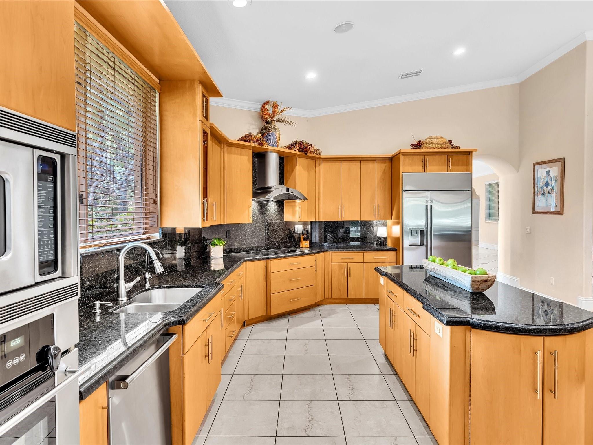 SUNSHINE RANCHES - Residential