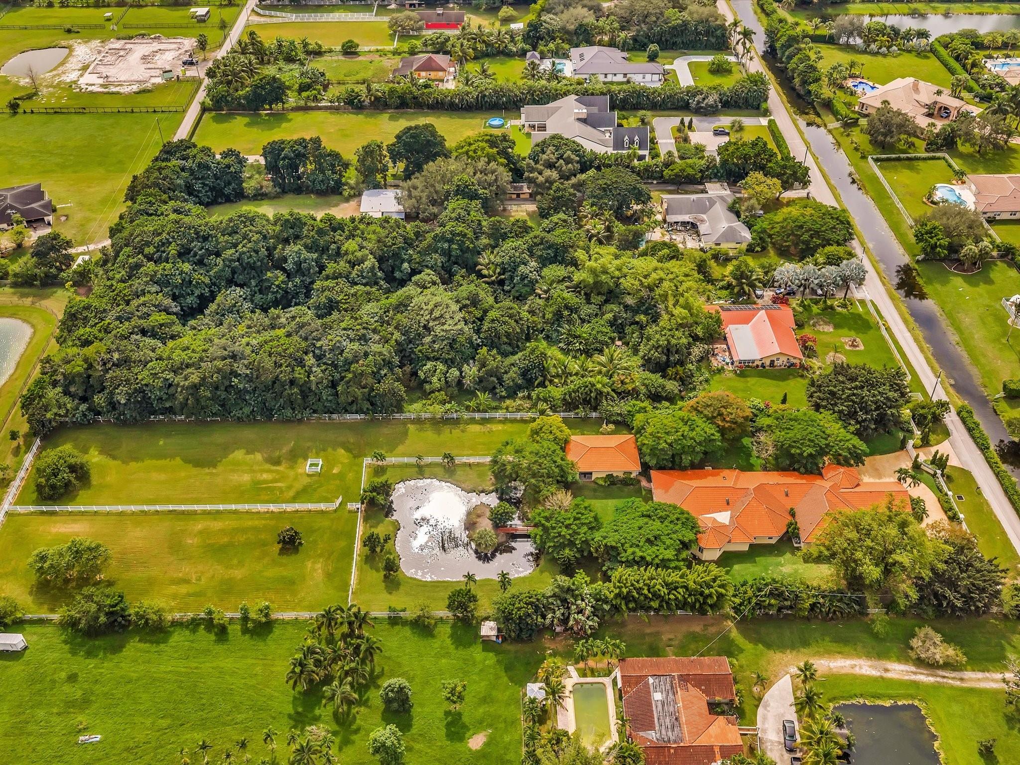 SUNSHINE RANCHES - Residential