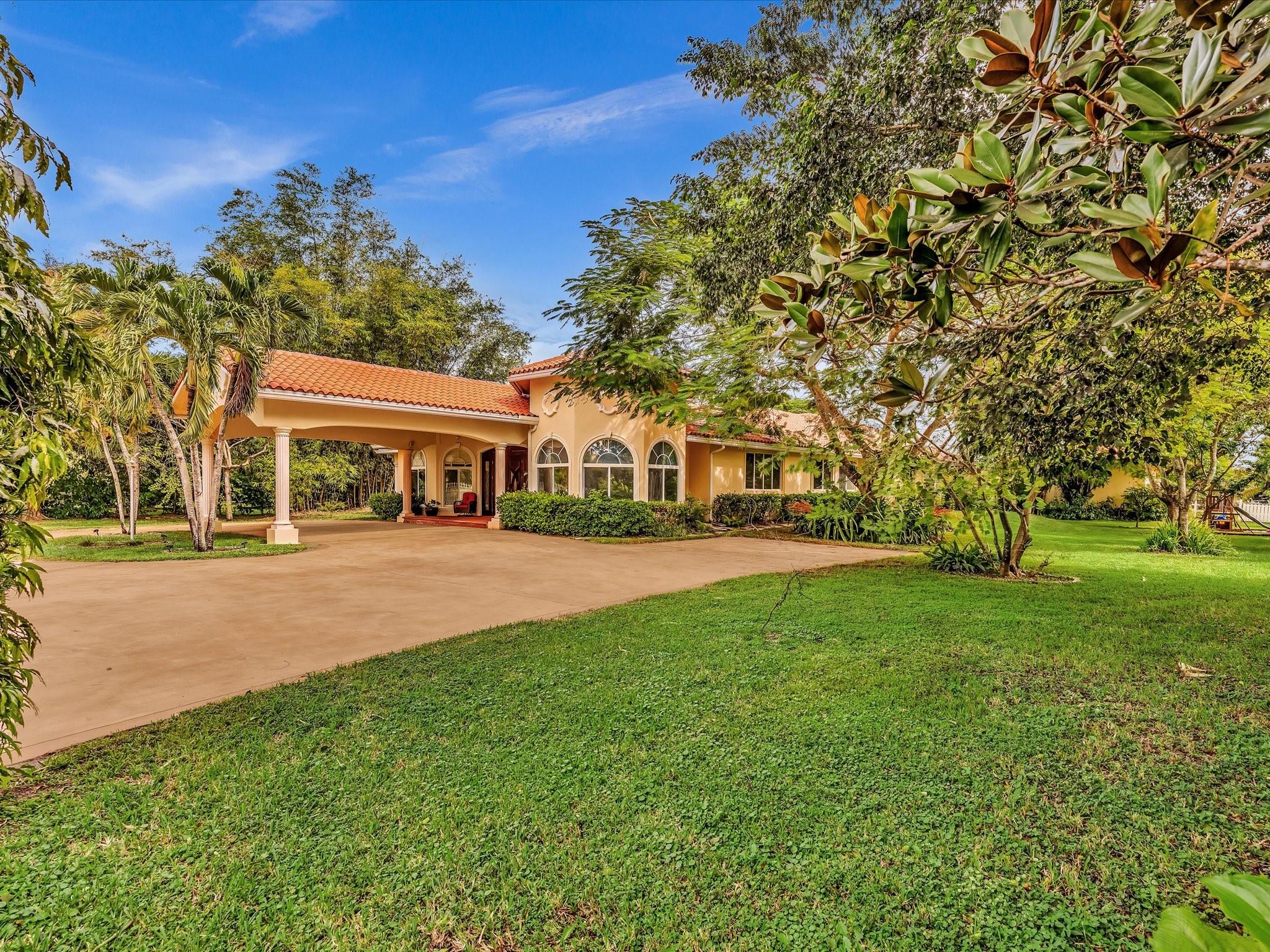 SUNSHINE RANCHES - Residential