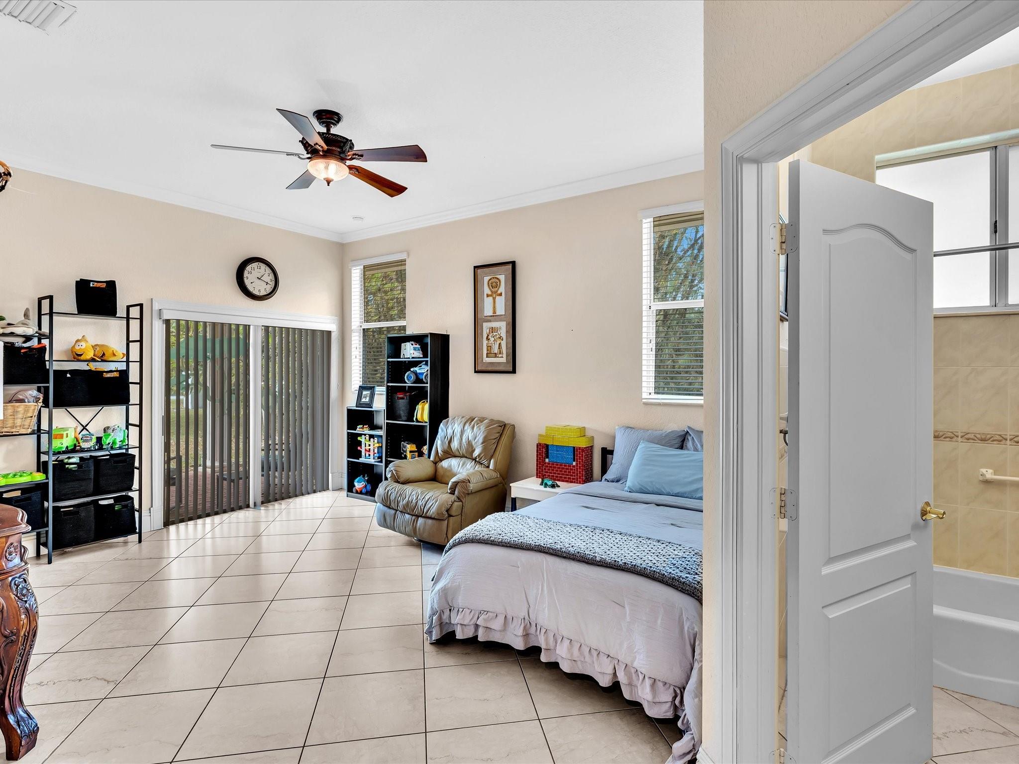 SUNSHINE RANCHES - Residential