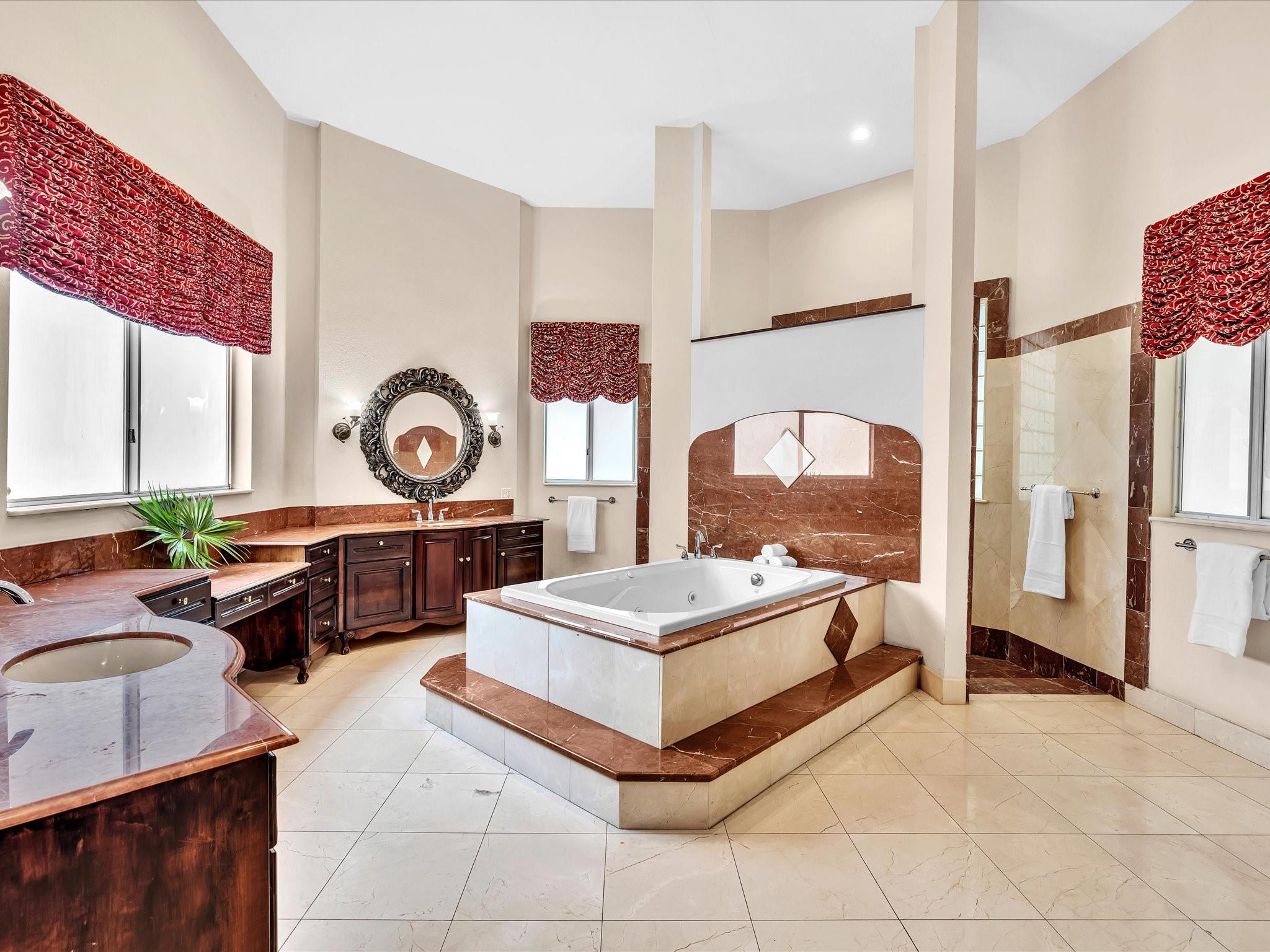 SUNSHINE RANCHES - Residential