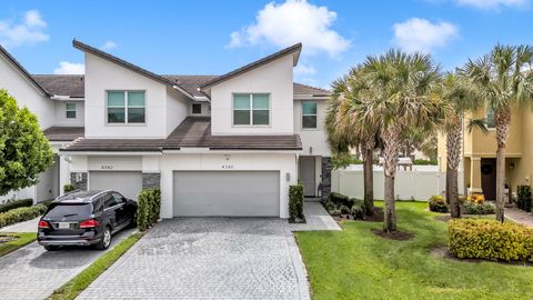4340 Lago Drive Deerfield Beach FL 33064