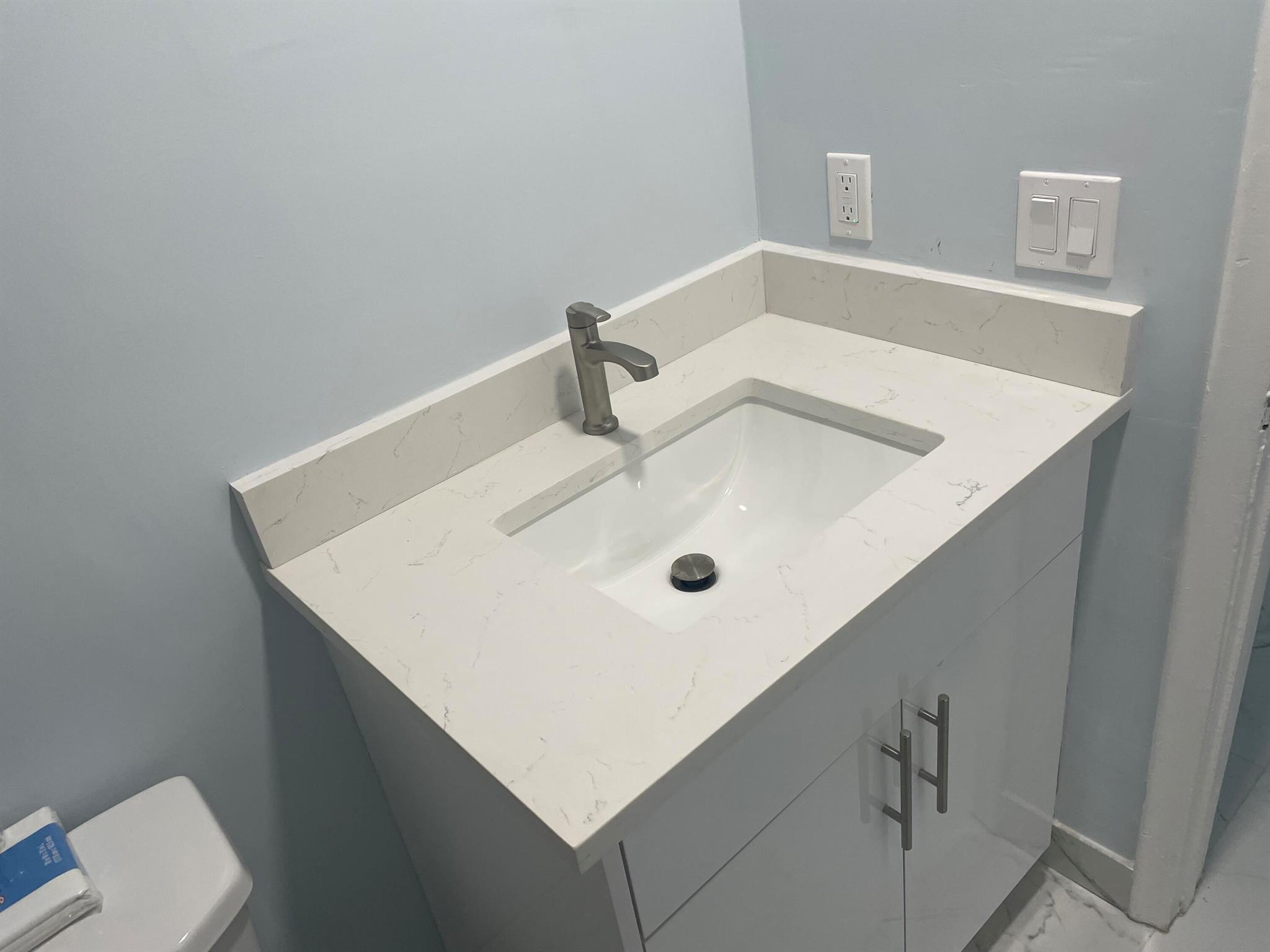 Kenwood - Residential Lease