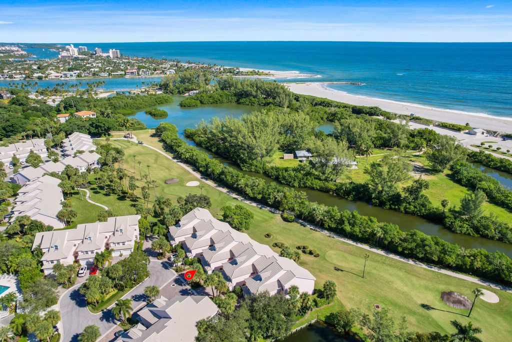 Photo of 2706 Fairway Drive N, Jupiter, FL 33477 (MLS # R10929363)