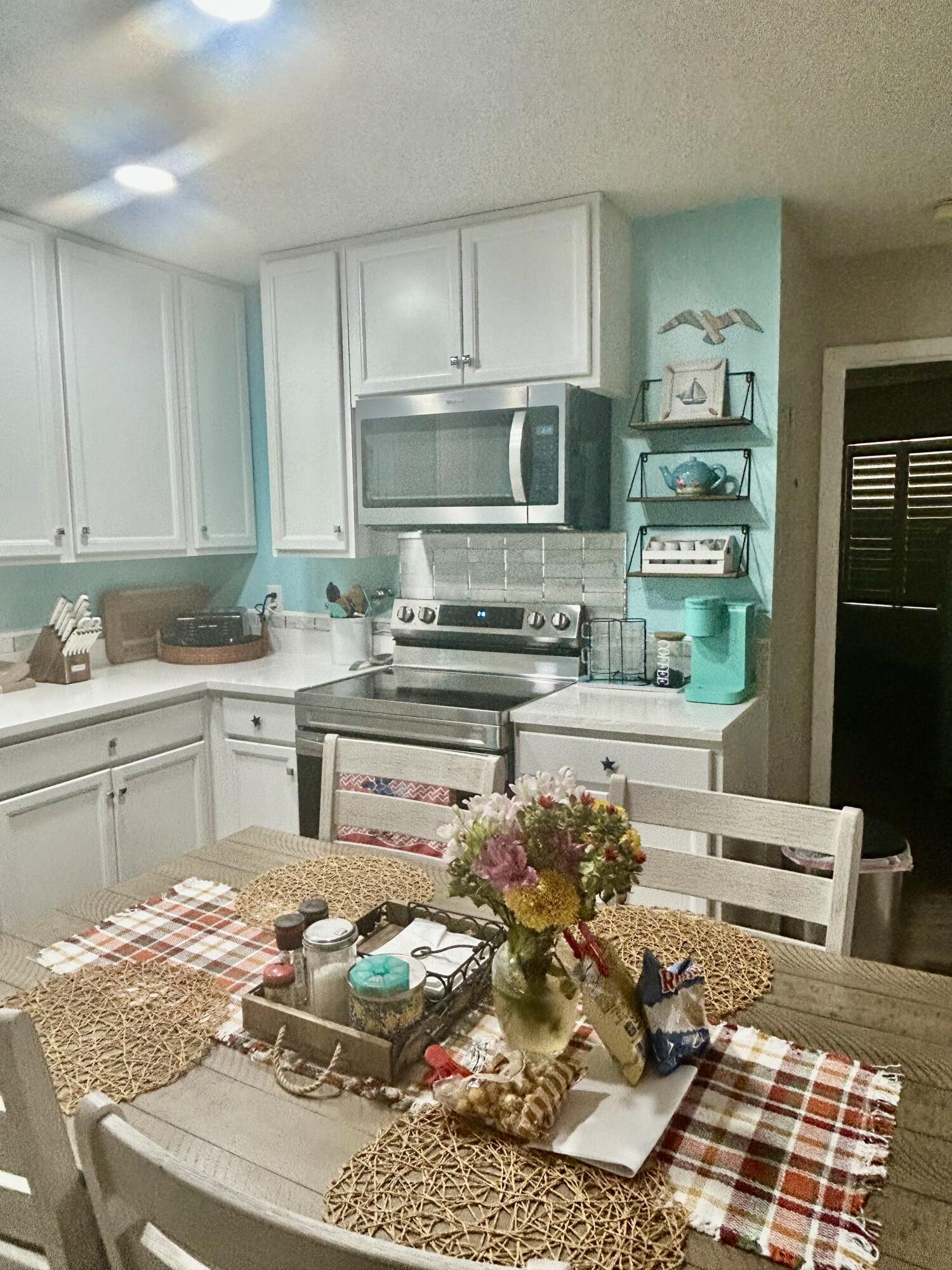 SAVANNAS CLUB CONDO - Residential