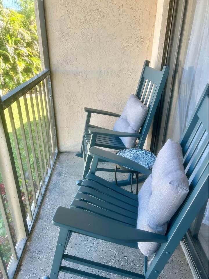 SAVANNAS CLUB CONDO - Residential