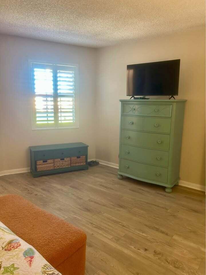 SAVANNAS CLUB CONDO - Residential