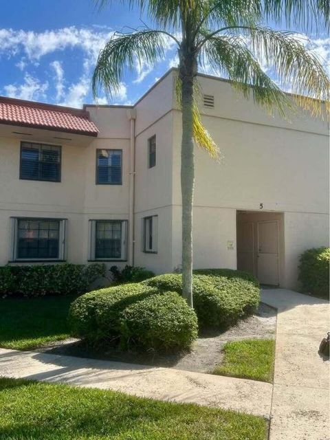 2041 NE Collins Circle 5-80 Jensen Beach FL 34957