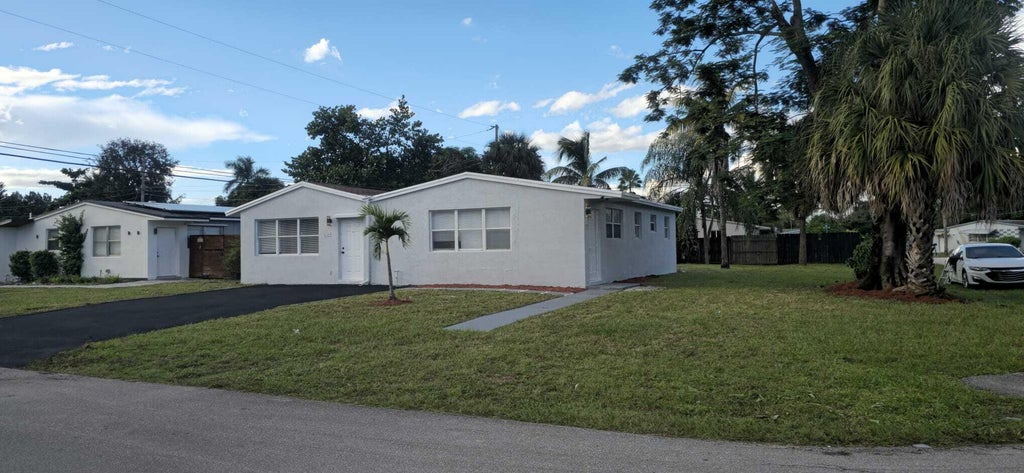 Photo of 6103 SW 2ND Street, Margate, FL 33068 (MLS # B26091758)