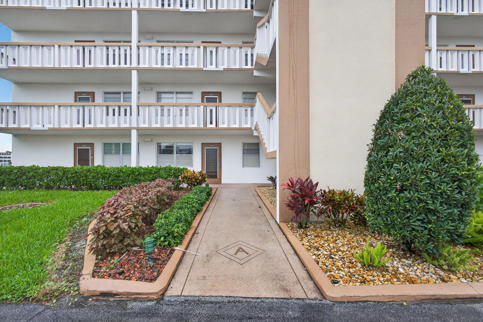 Located in Century Village (Cornwall Section), this corner 2 Bed/1.5 second floor unit is filled with natural light and stunning water views. Spacious rooms with excellent closet space. Parking in front of the building. Century Village is a vibrant 55+community with an active clubhouse, tennis, pickleball, fitness and lots of social activities. Able to lease right away in this community. Close to shopping, restaurants, houses of worship, beaches, airports.