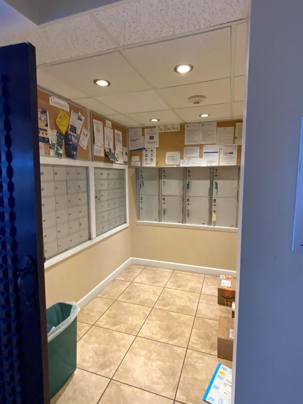 SEA PALMS CONDOMINIUM - Residential Lease