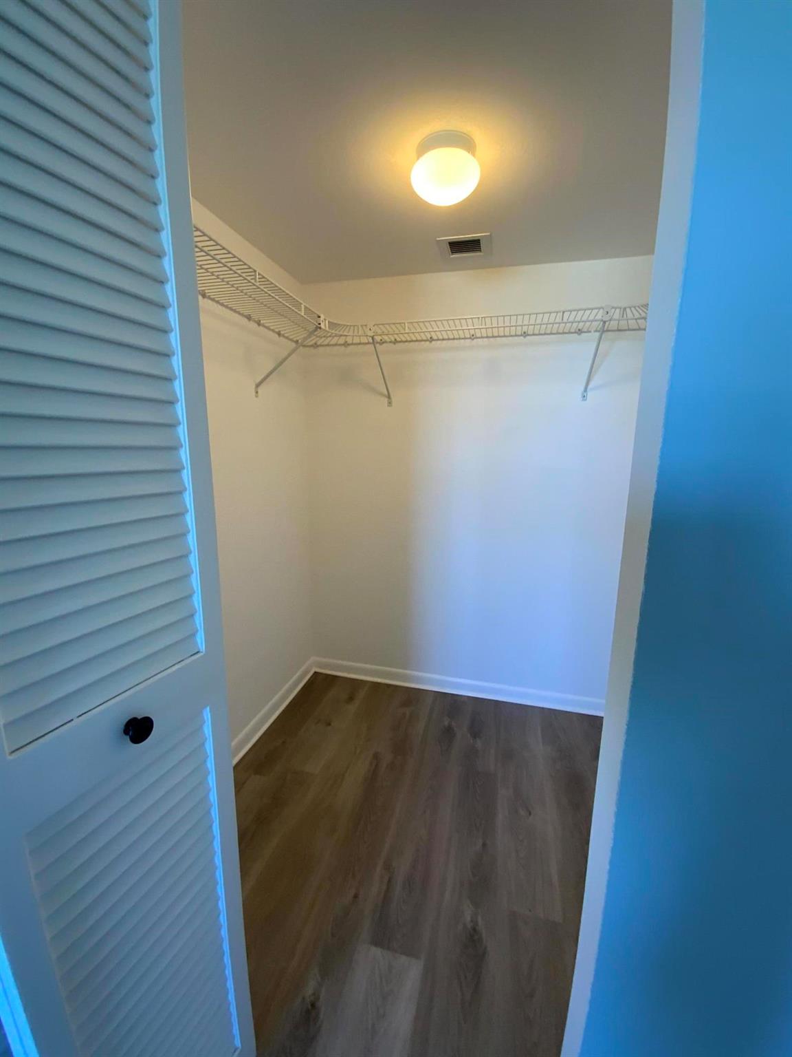 SEA PALMS CONDOMINIUM - Residential Lease