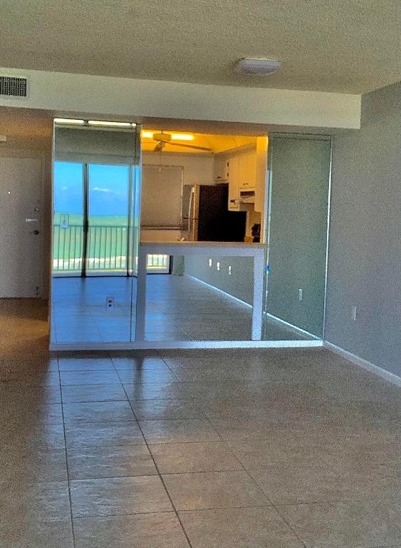 SEA PALMS CONDOMINIUM - Residential Lease