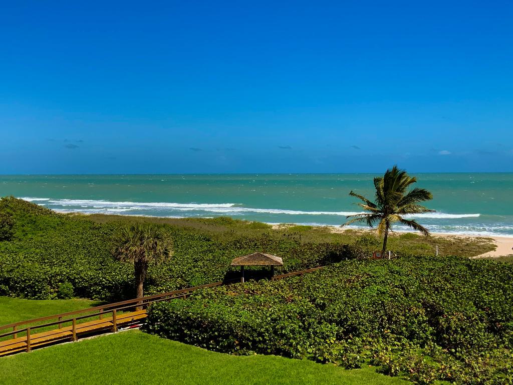 SEA PALMS CONDOMINIUM - Residential Lease