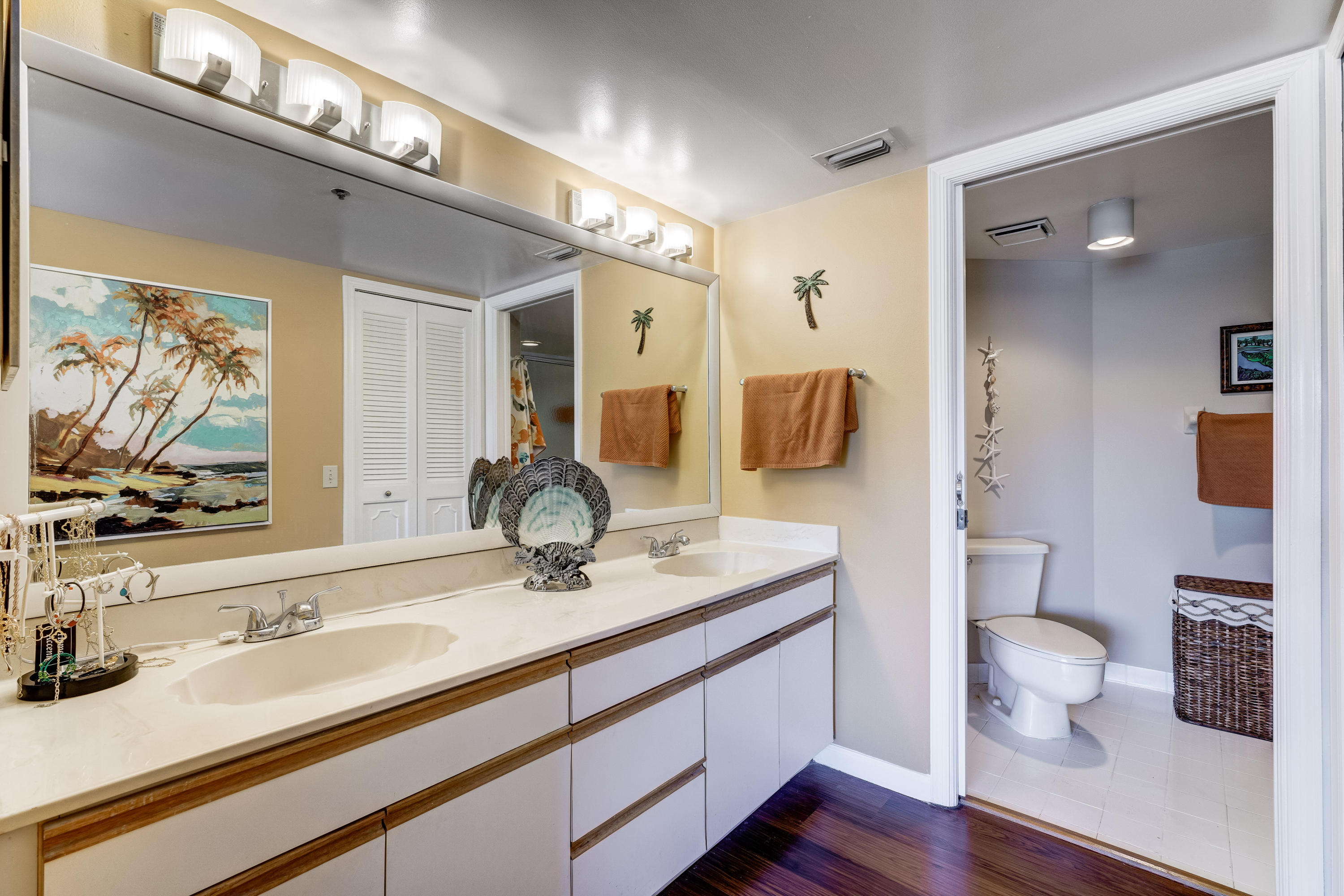 UNO LAGO 7 CONDO - Residential Lease