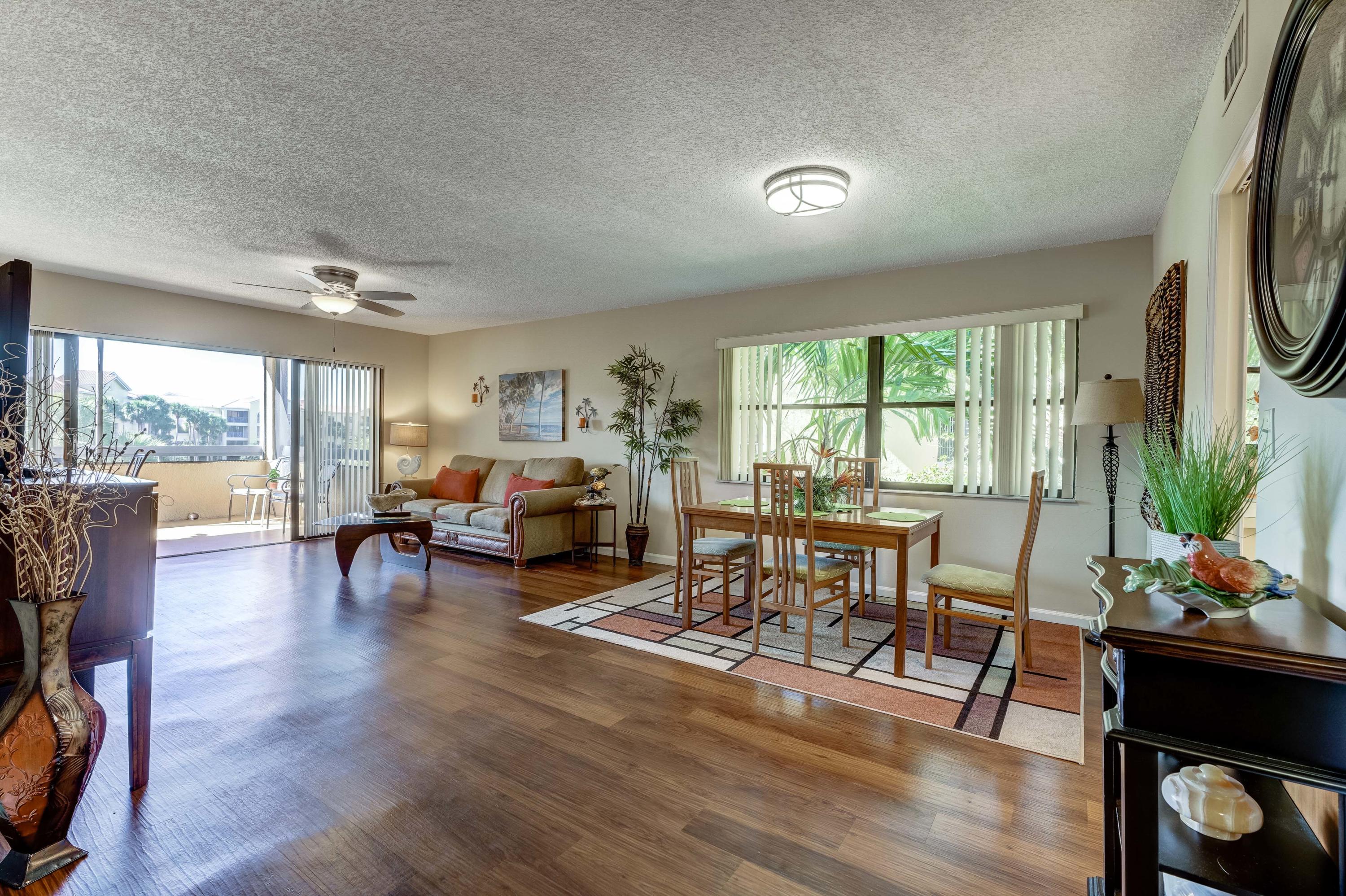 UNO LAGO 7 CONDO - Residential Lease