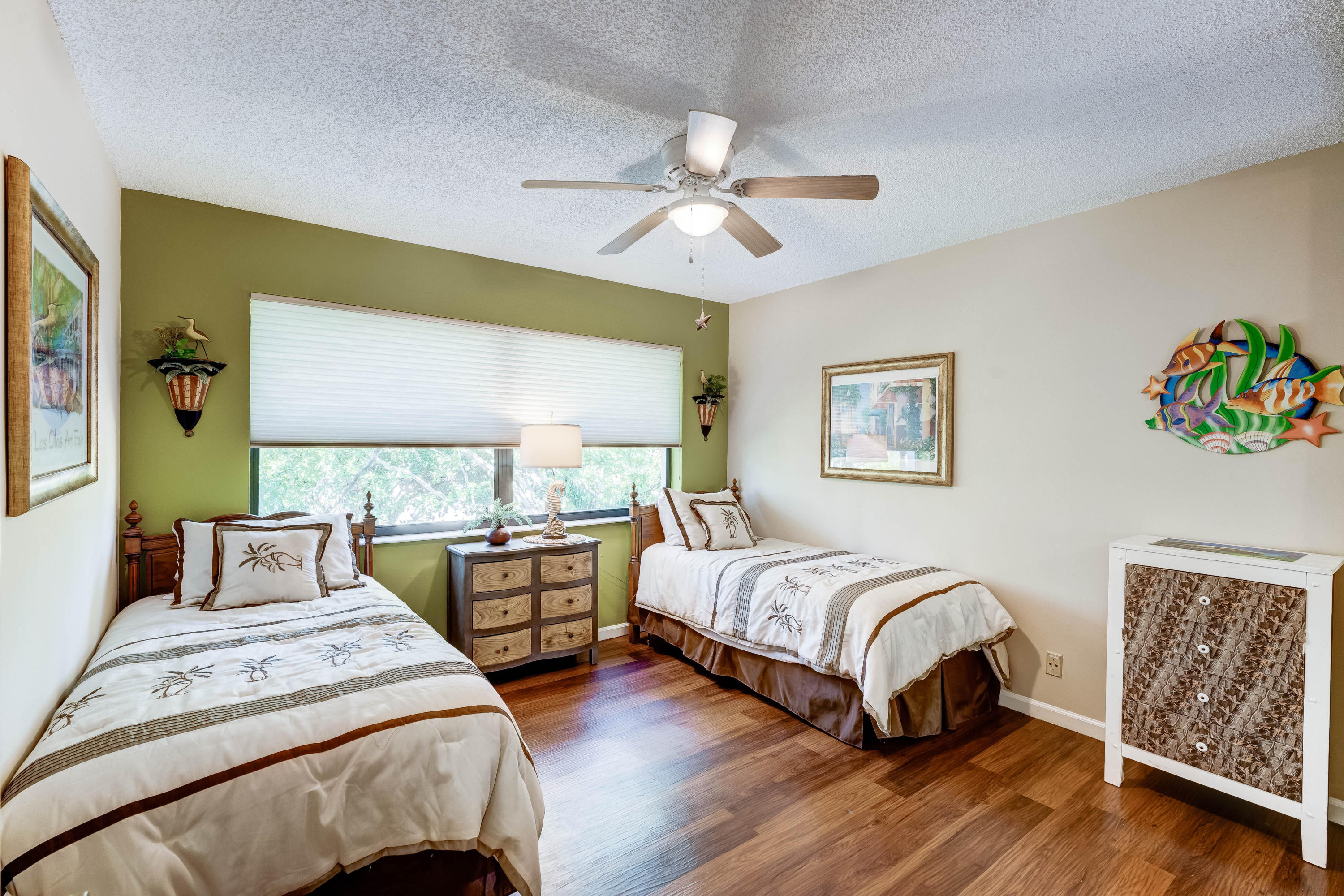 UNO LAGO 7 CONDO - Residential Lease