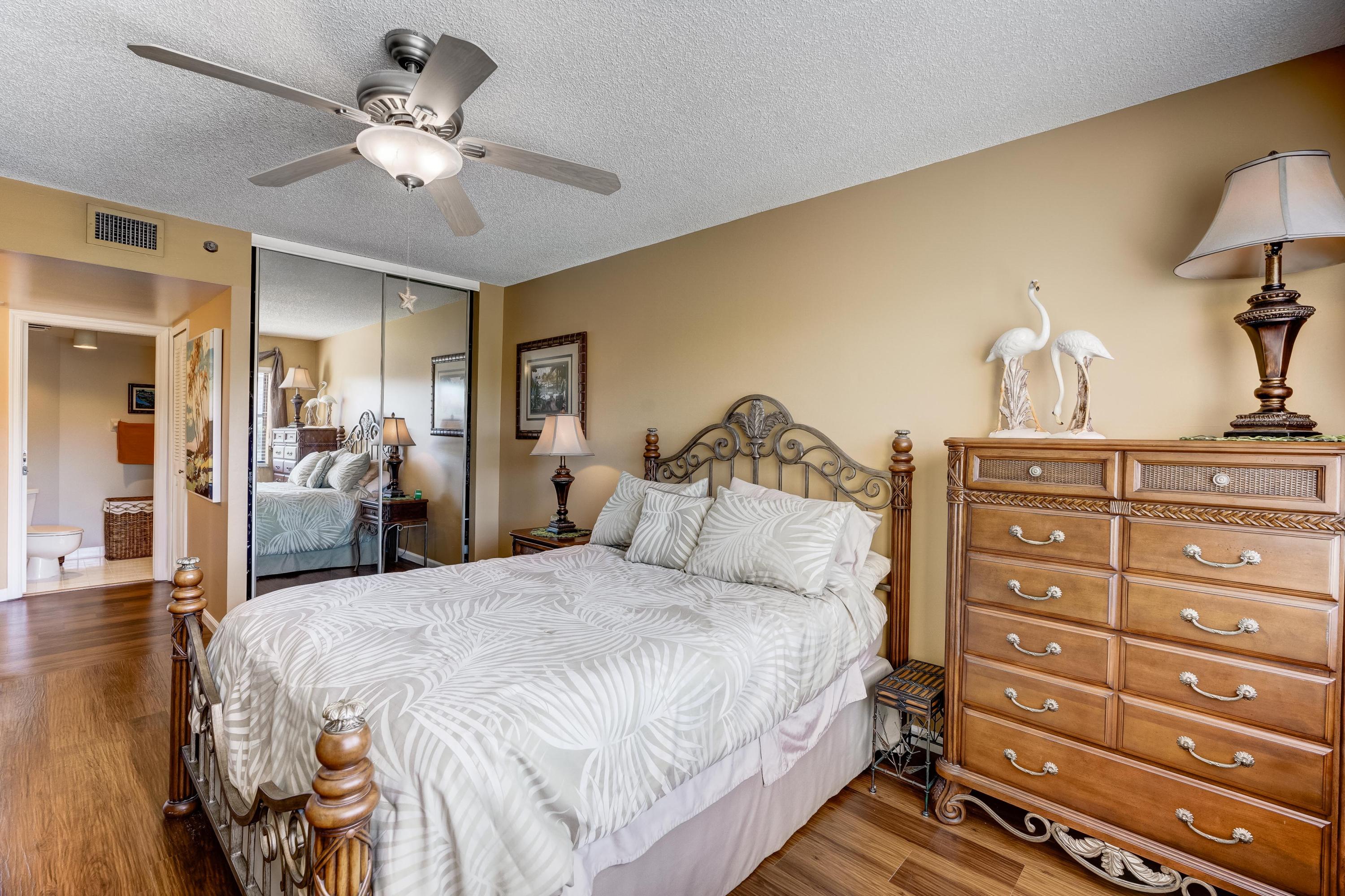 UNO LAGO 7 CONDO - Residential Lease