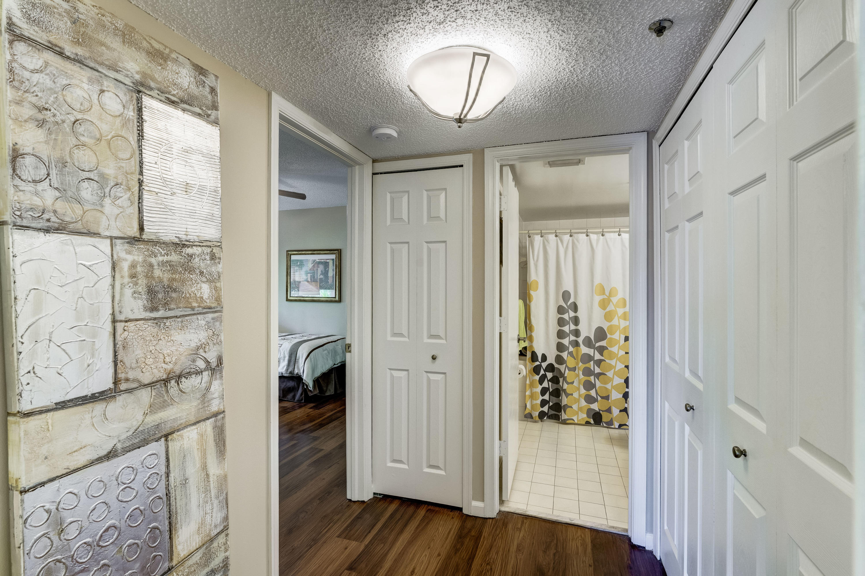 UNO LAGO 7 CONDO - Residential Lease