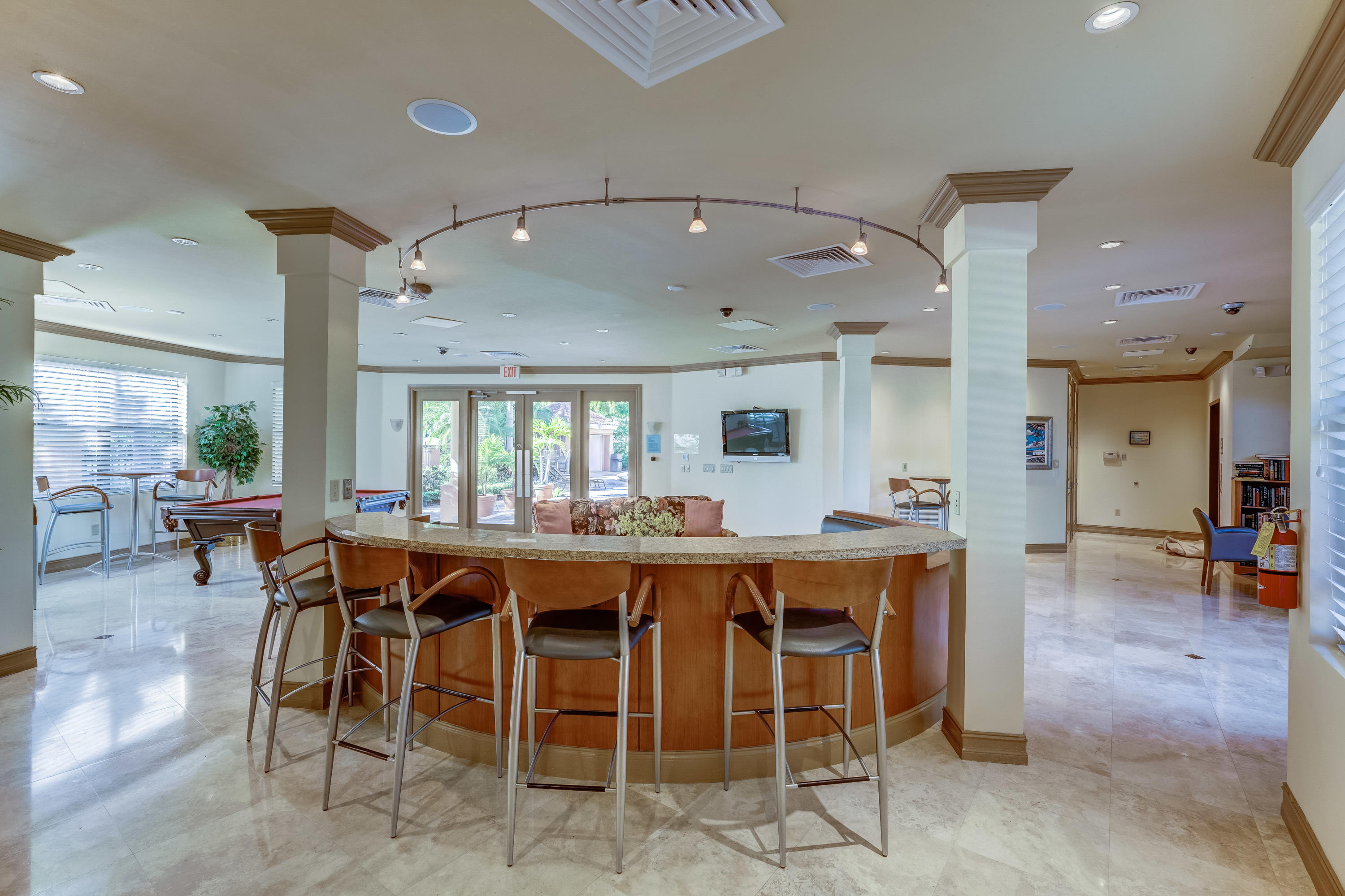 UNO LAGO 7 CONDO - Residential Lease