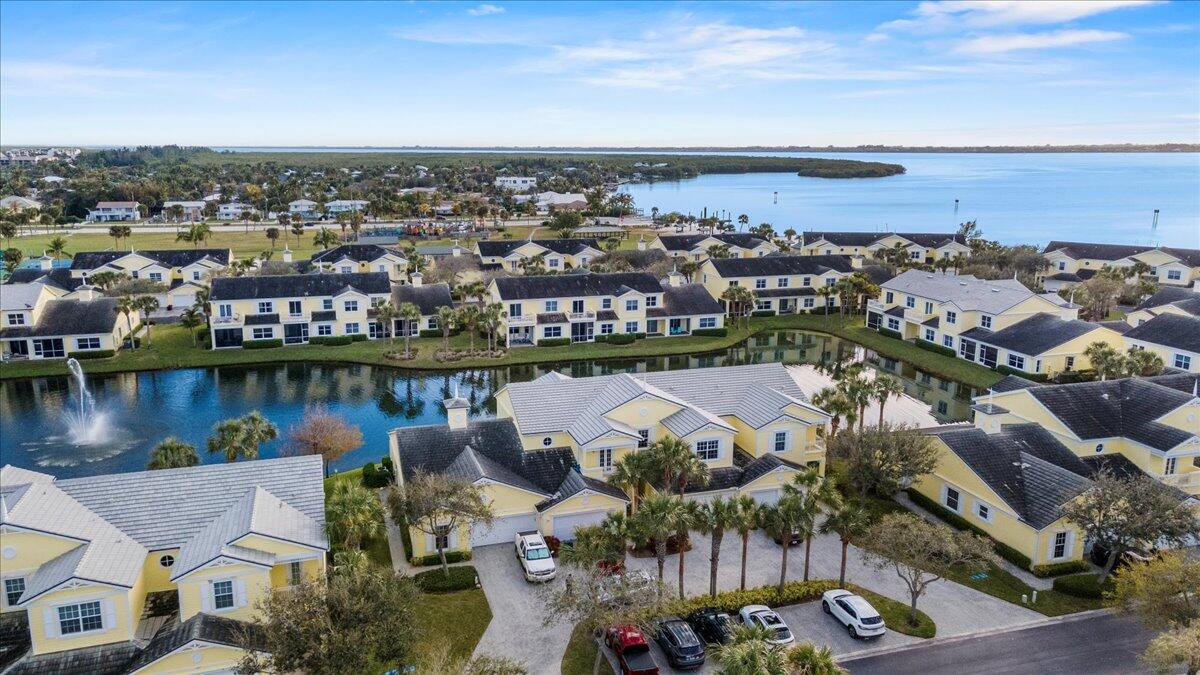 505 MARINER BAY Boulevard