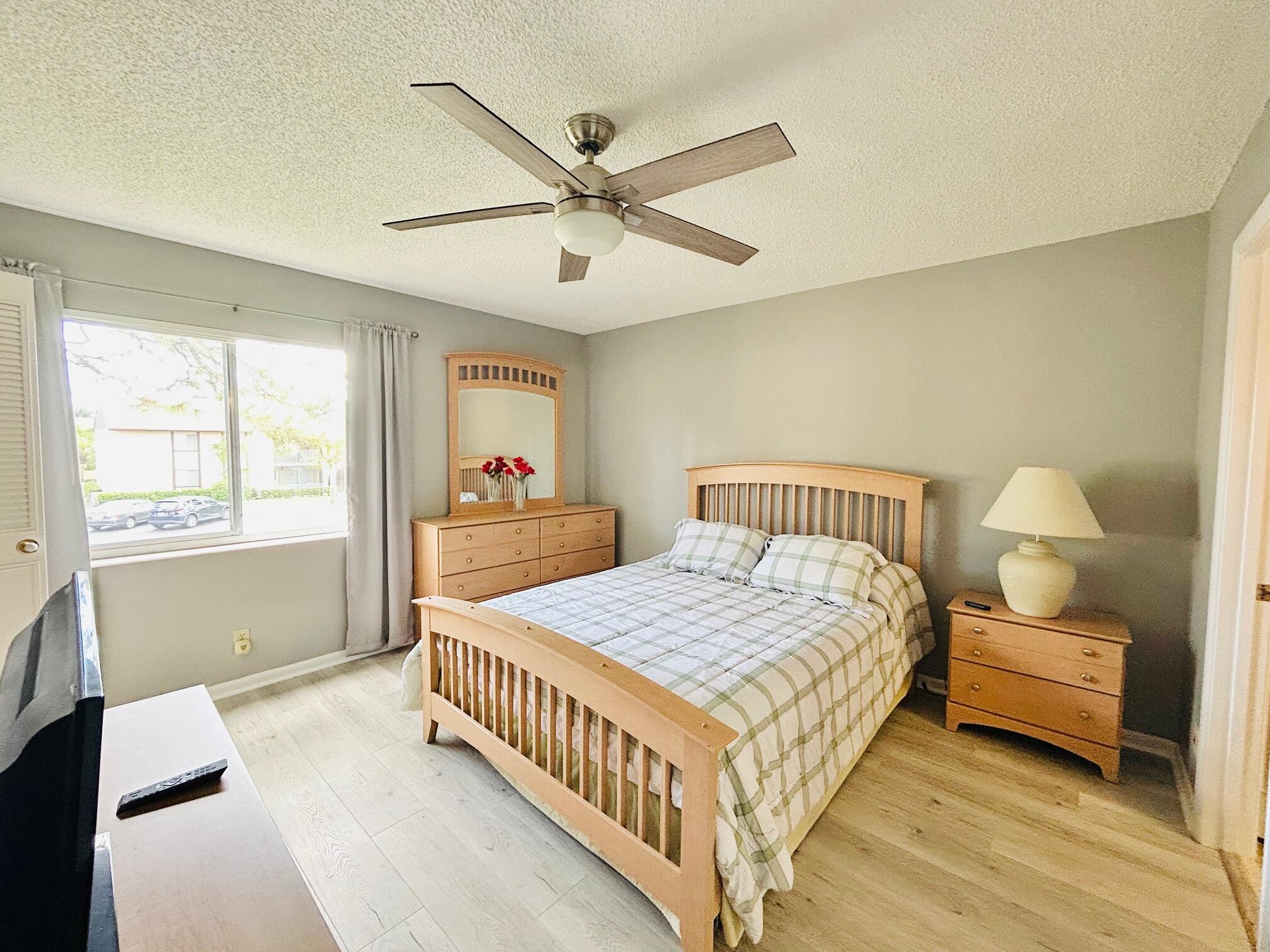 PINE RIDGE SOUTH IV CONDO - Residential Lease