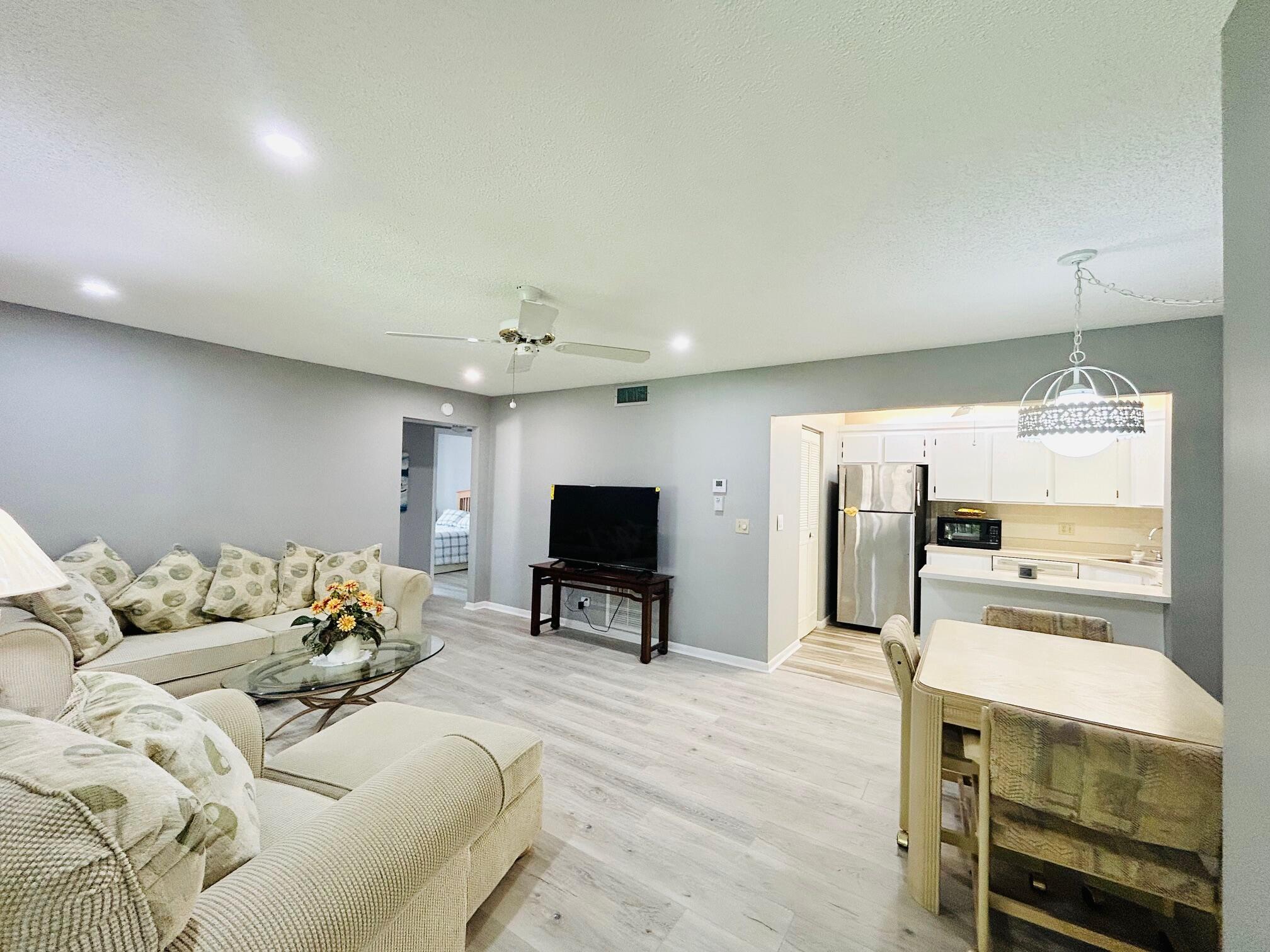 PINE RIDGE SOUTH IV CONDO - Residential Lease