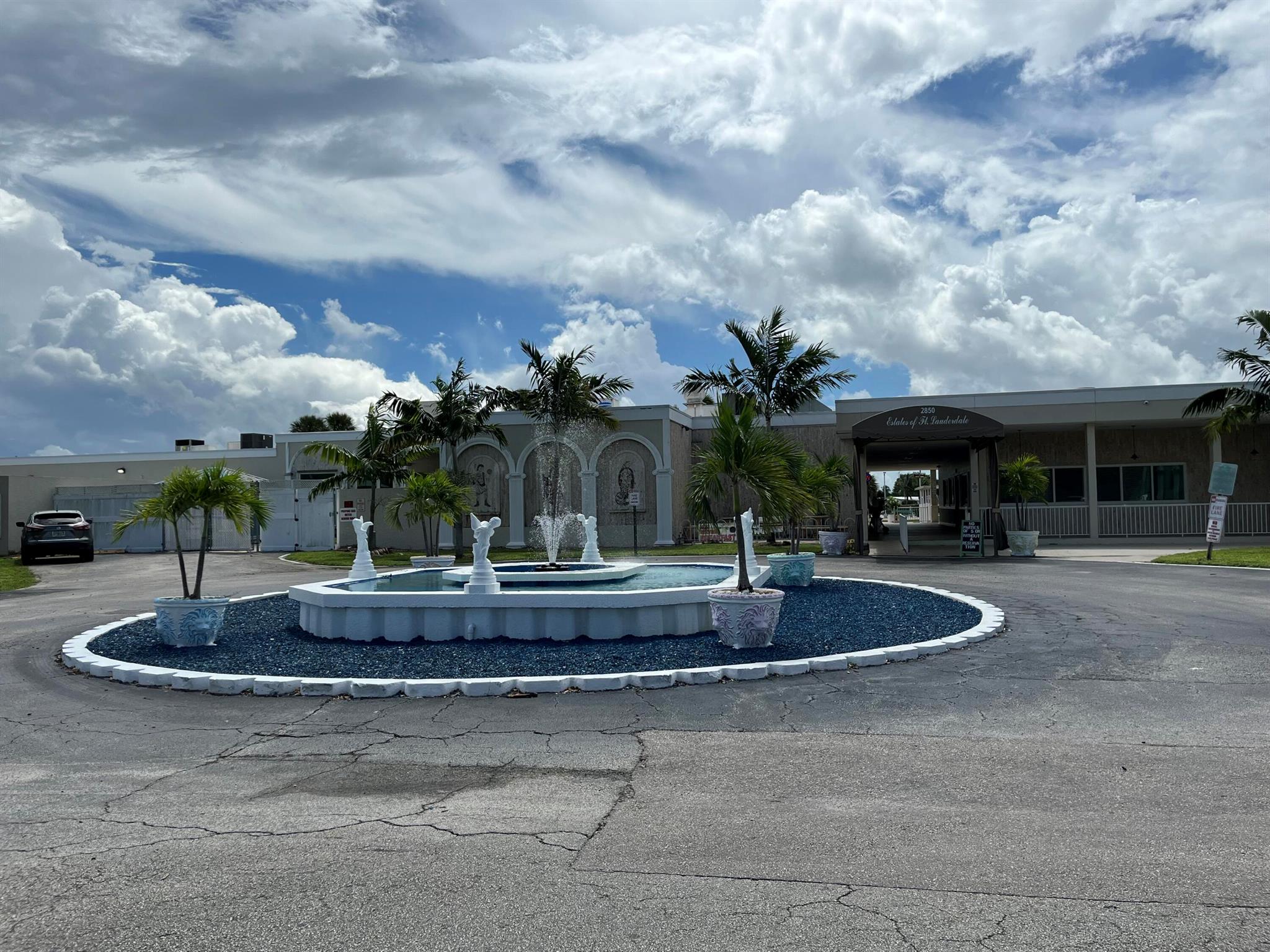View photos, virtual tours, details... 2631 SW 54th Street