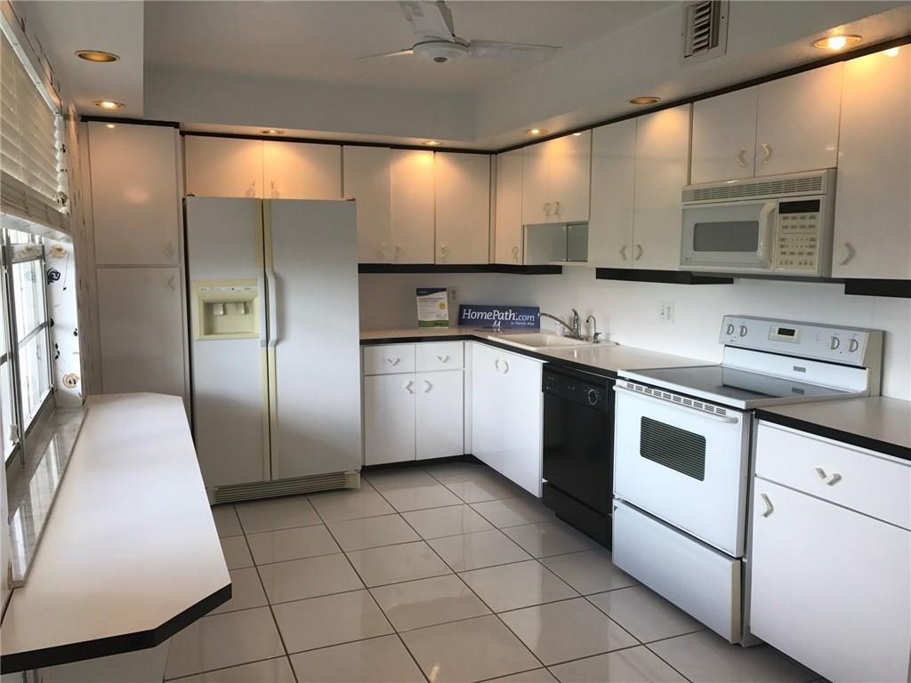 Palm Aire CC - Residential