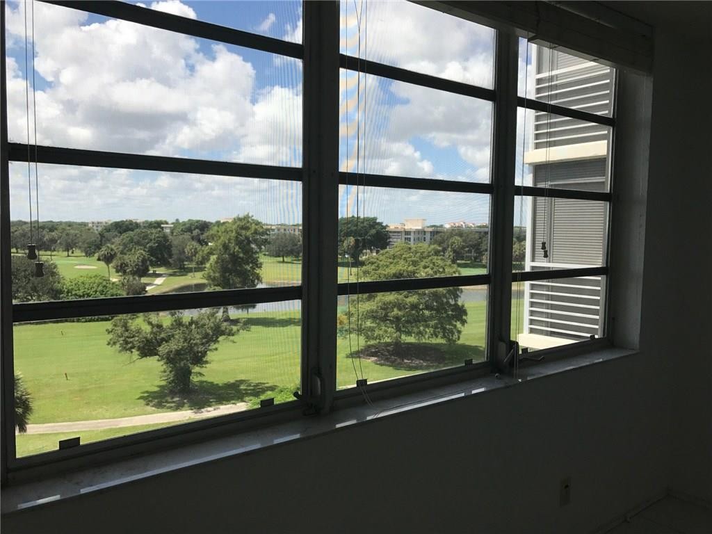 Palm Aire CC - Residential