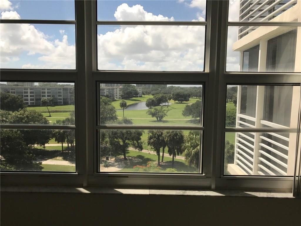 Palm Aire CC - Residential