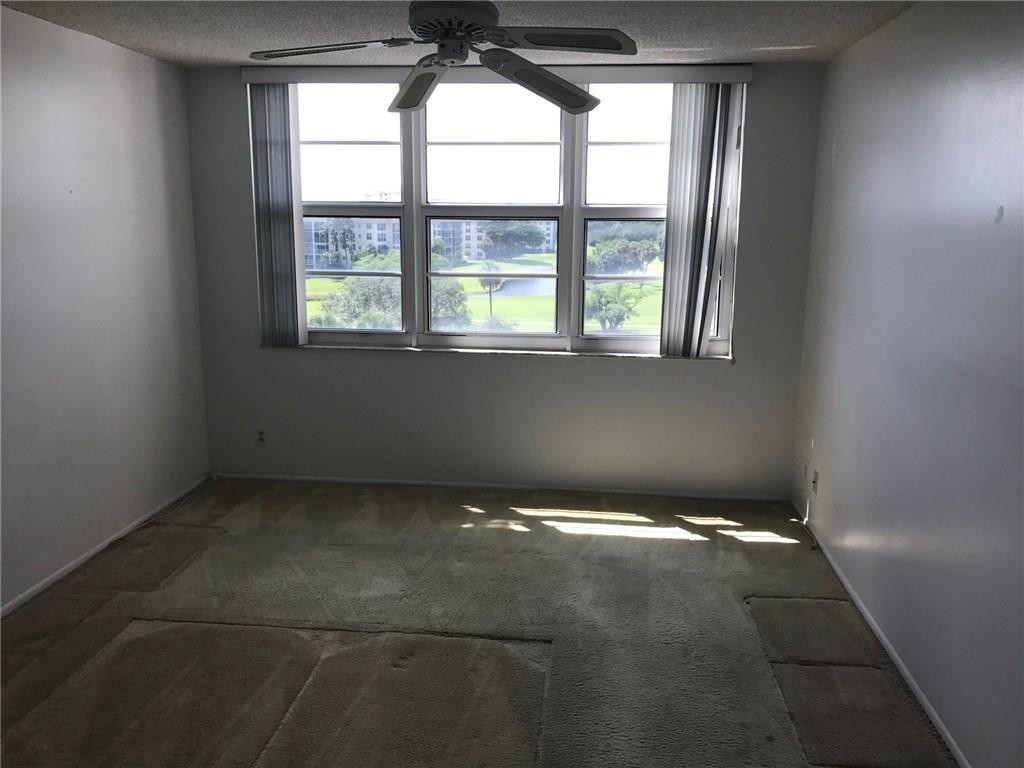 Palm Aire CC - Residential