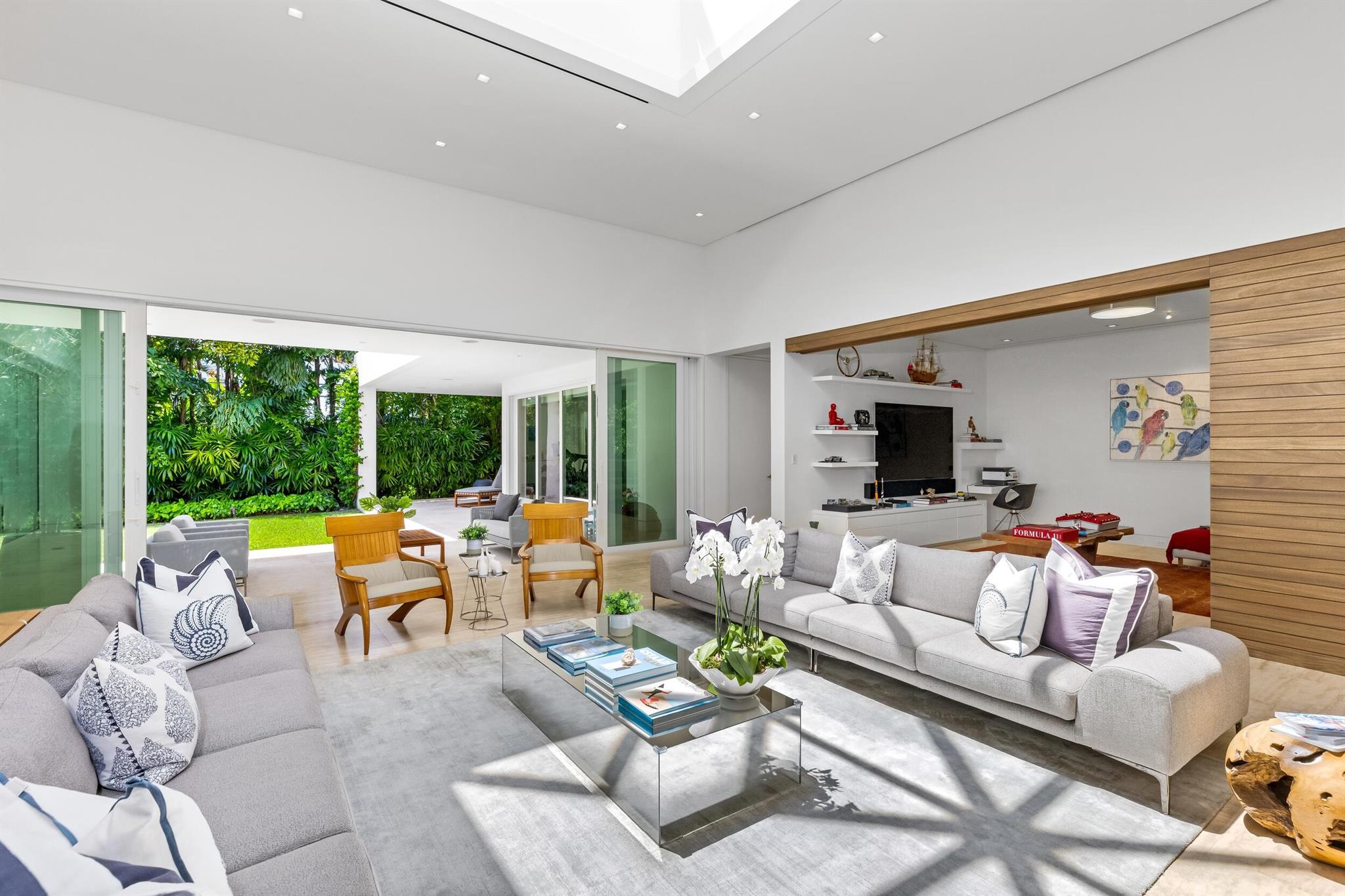 POINCIANA PARK - Residential