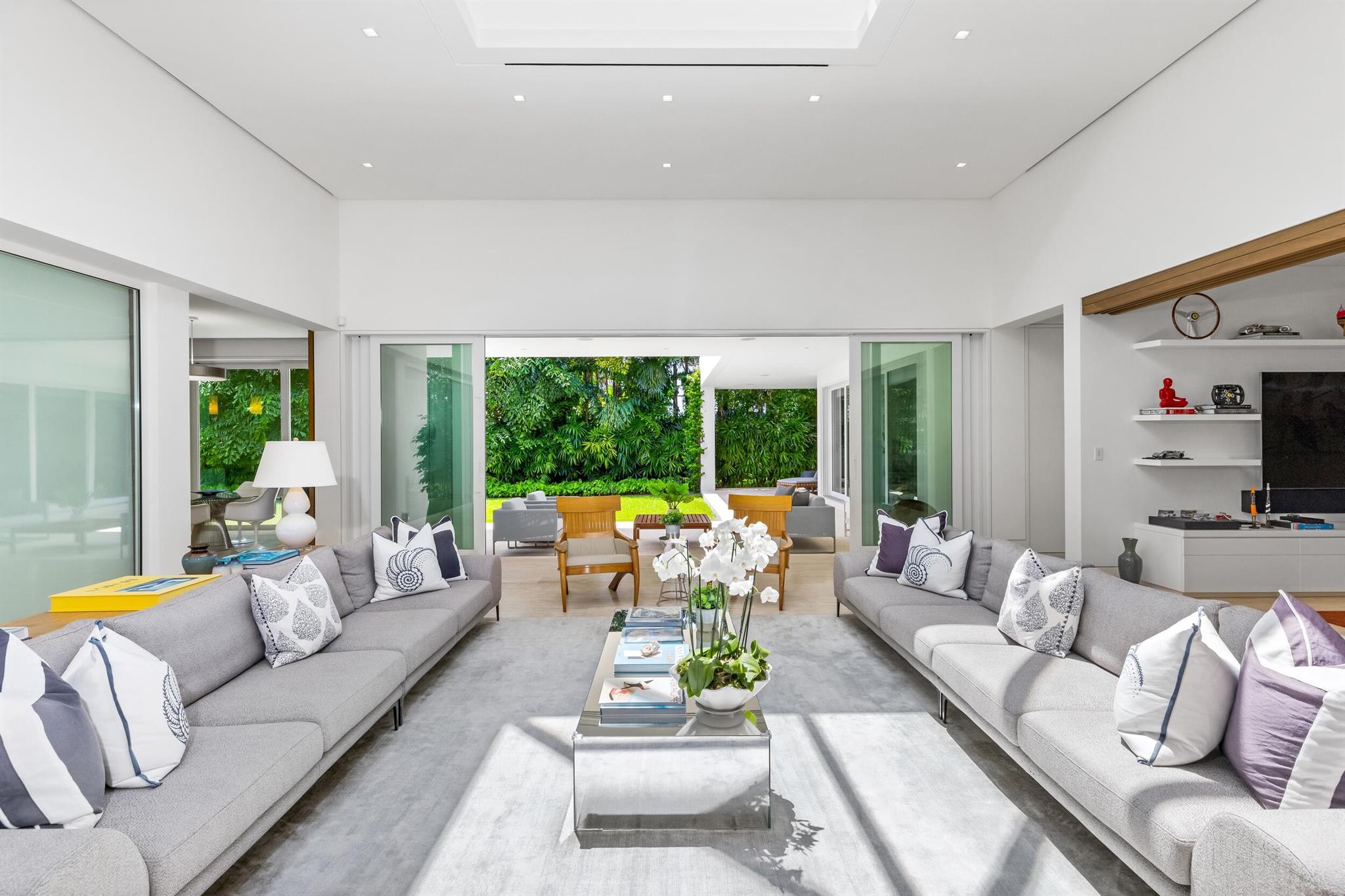 POINCIANA PARK - Residential