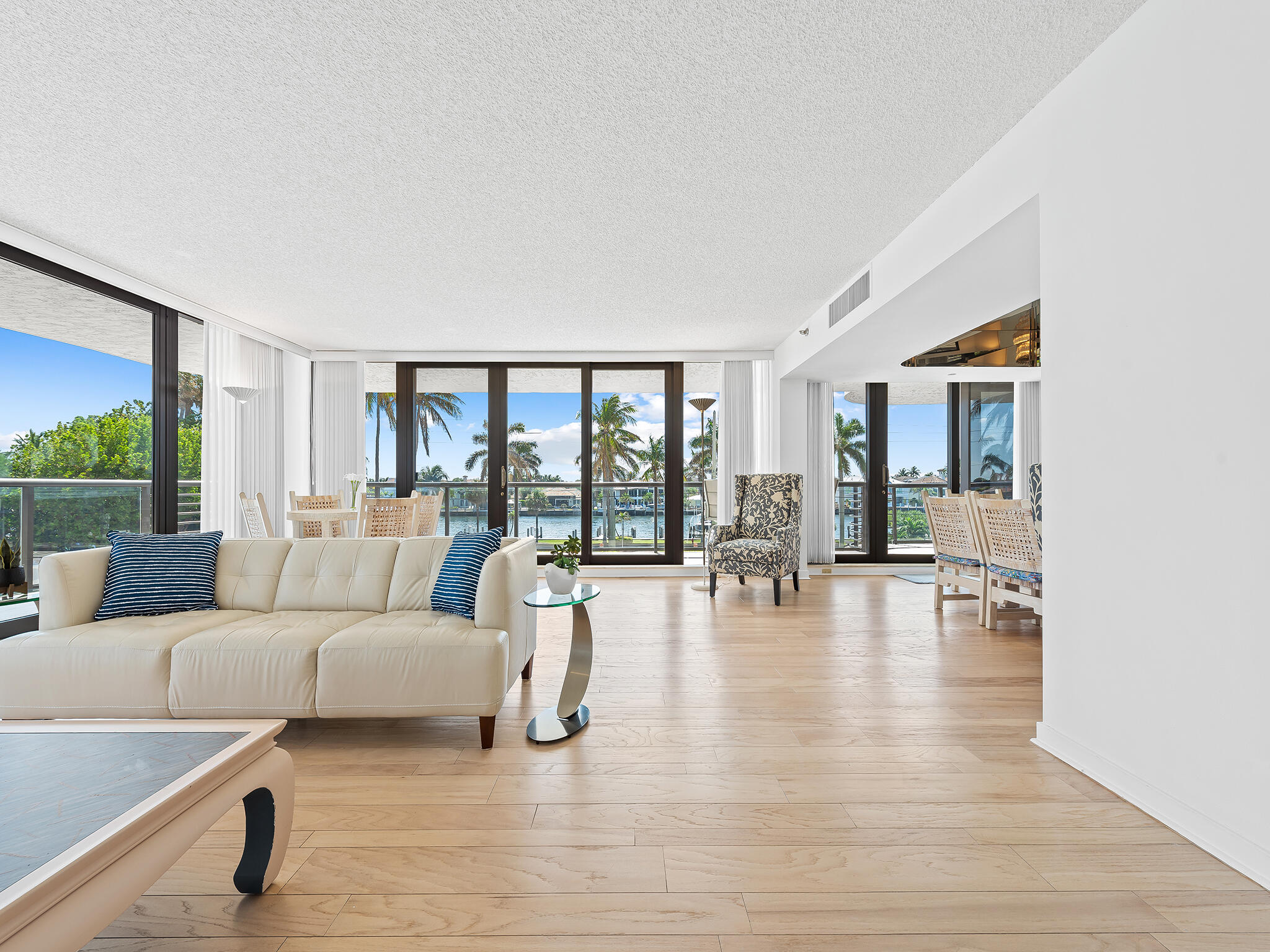 VILLA MAGNA CONDO - Residential