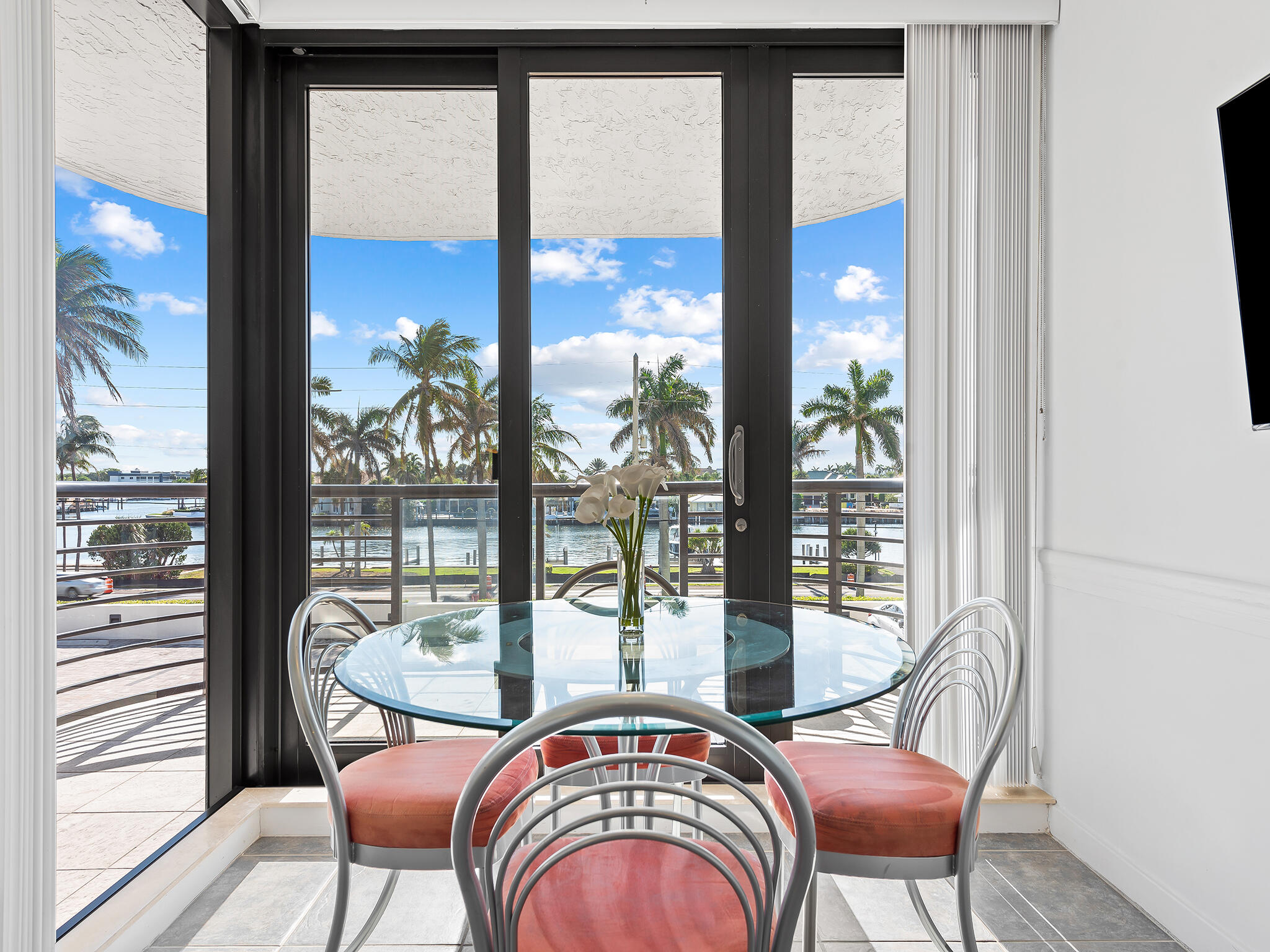 VILLA MAGNA CONDO - Residential