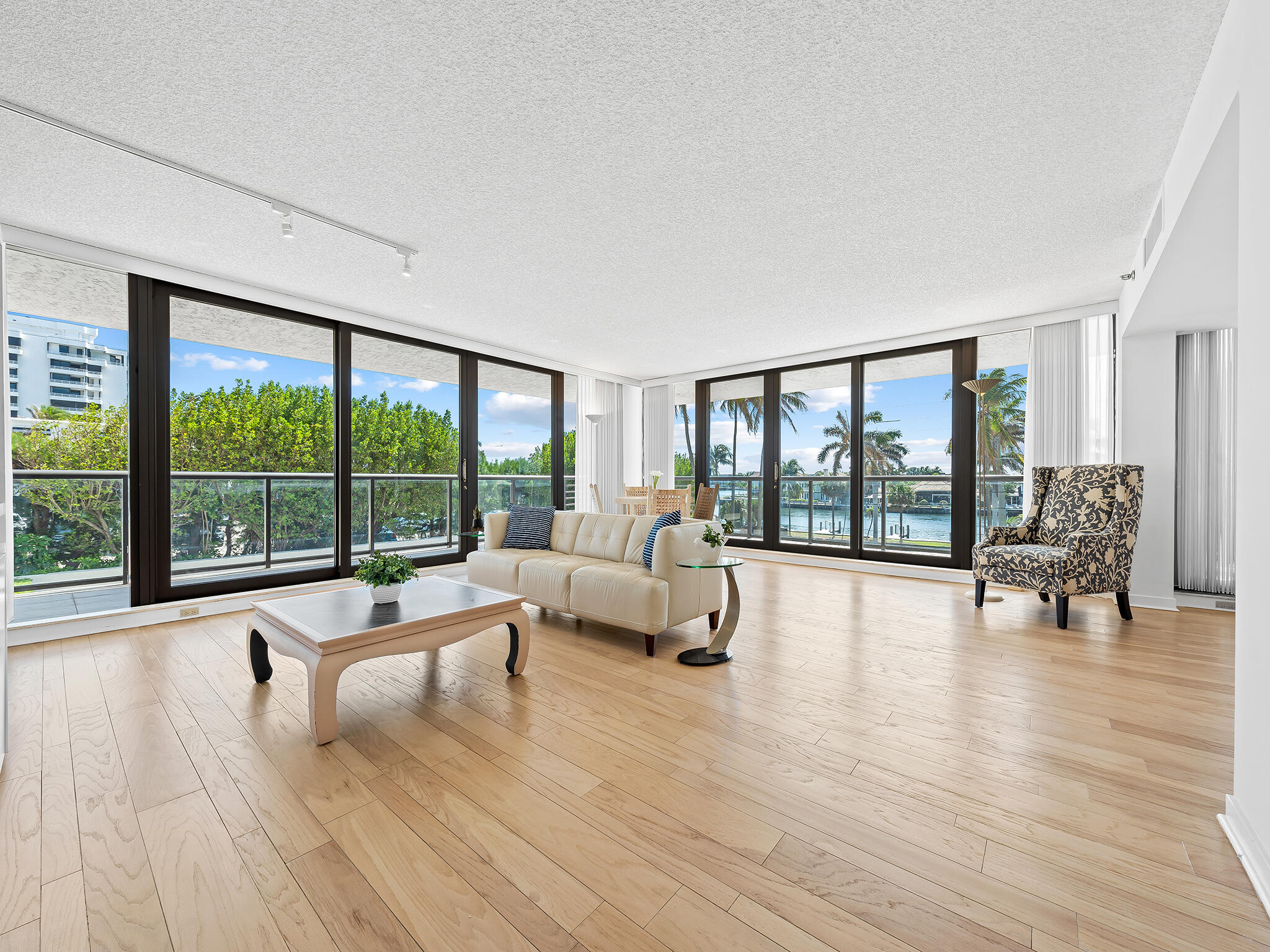 VILLA MAGNA CONDO - Residential