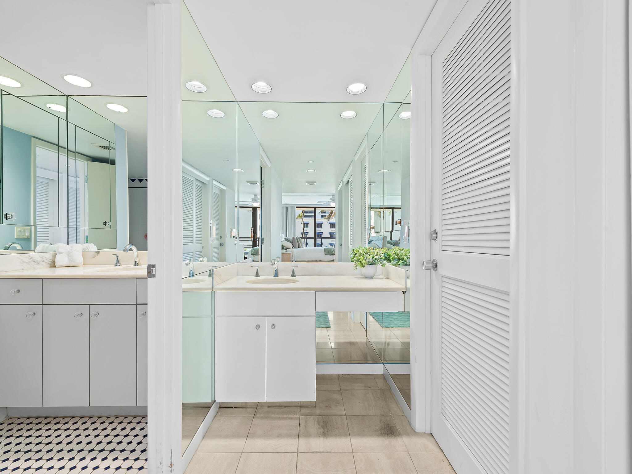 VILLA MAGNA CONDO - Residential