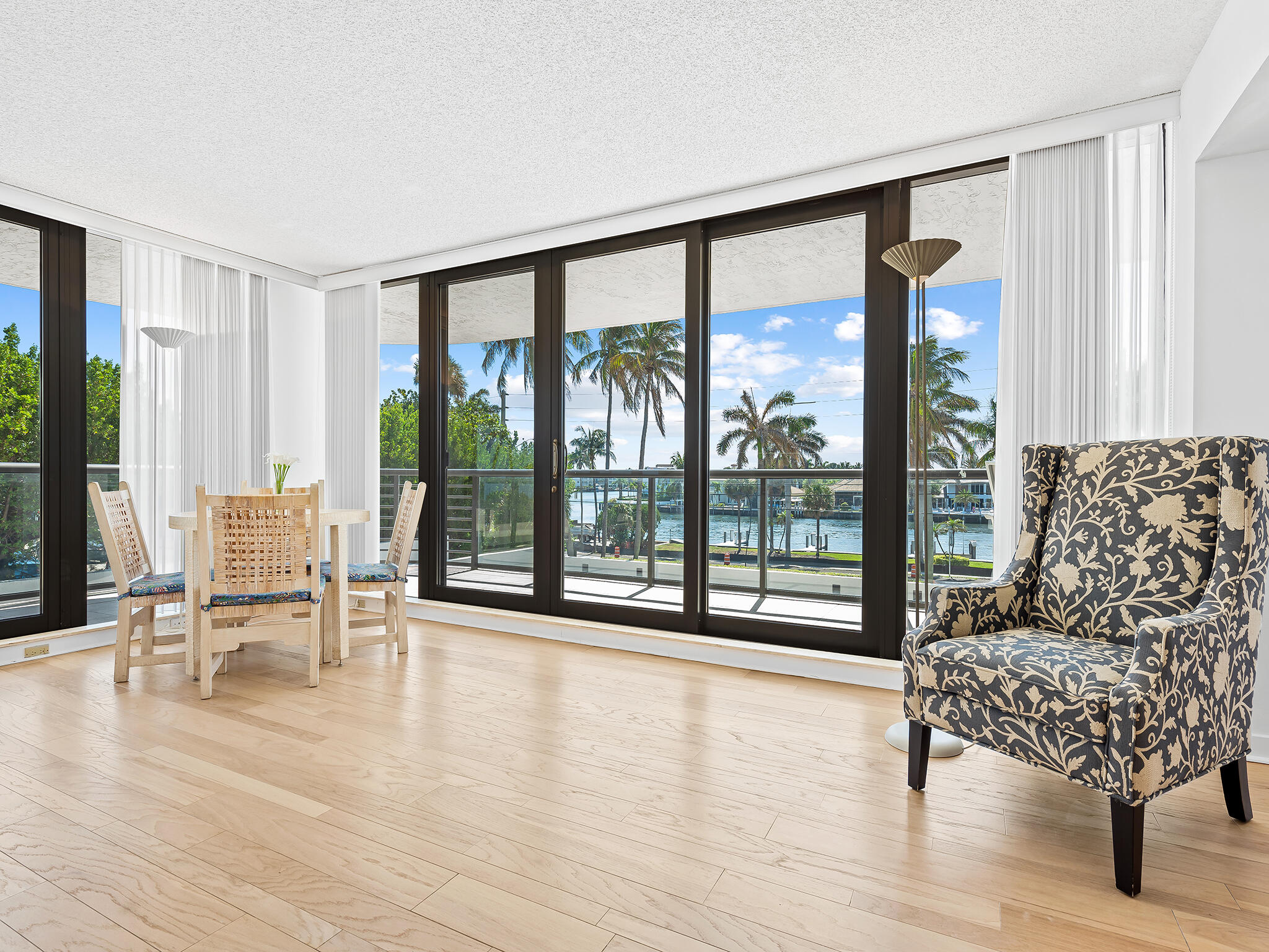 VILLA MAGNA CONDO - Residential