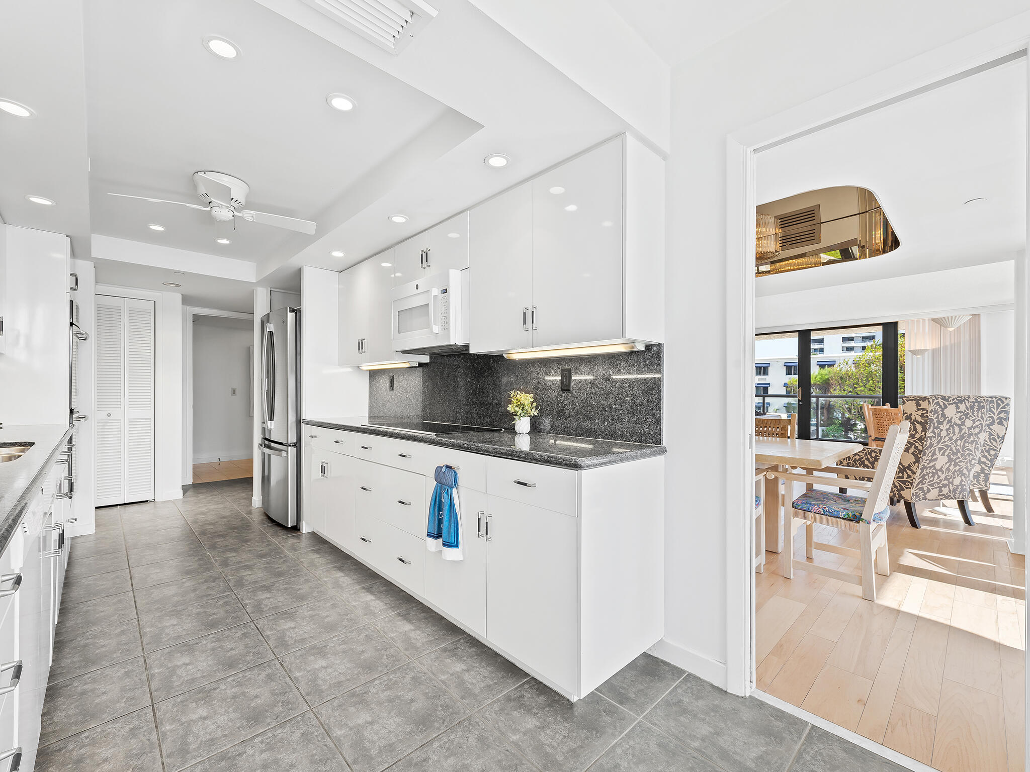 VILLA MAGNA CONDO - Residential