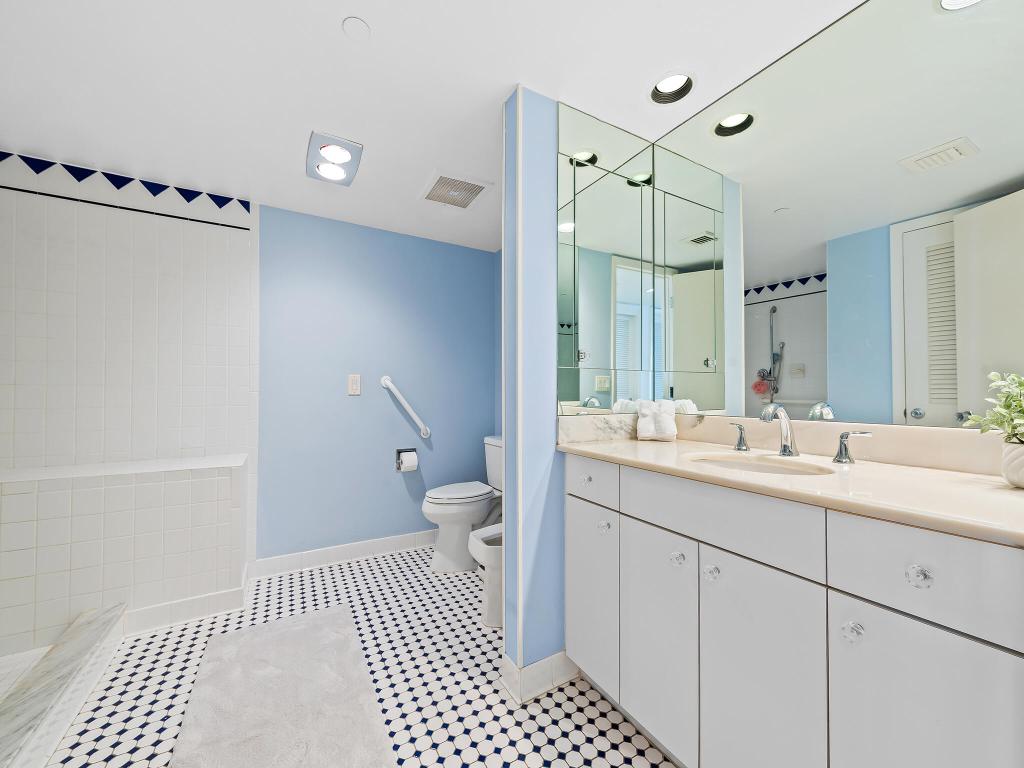 VILLA MAGNA CONDO - Residential