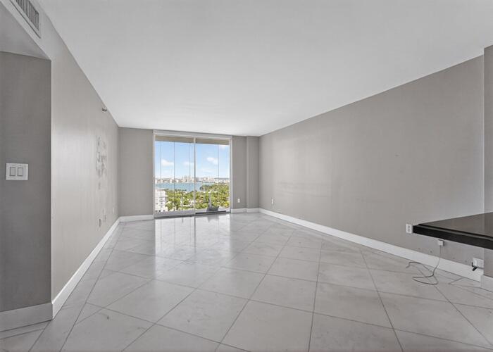 LE TRIANON CONDO - Residential